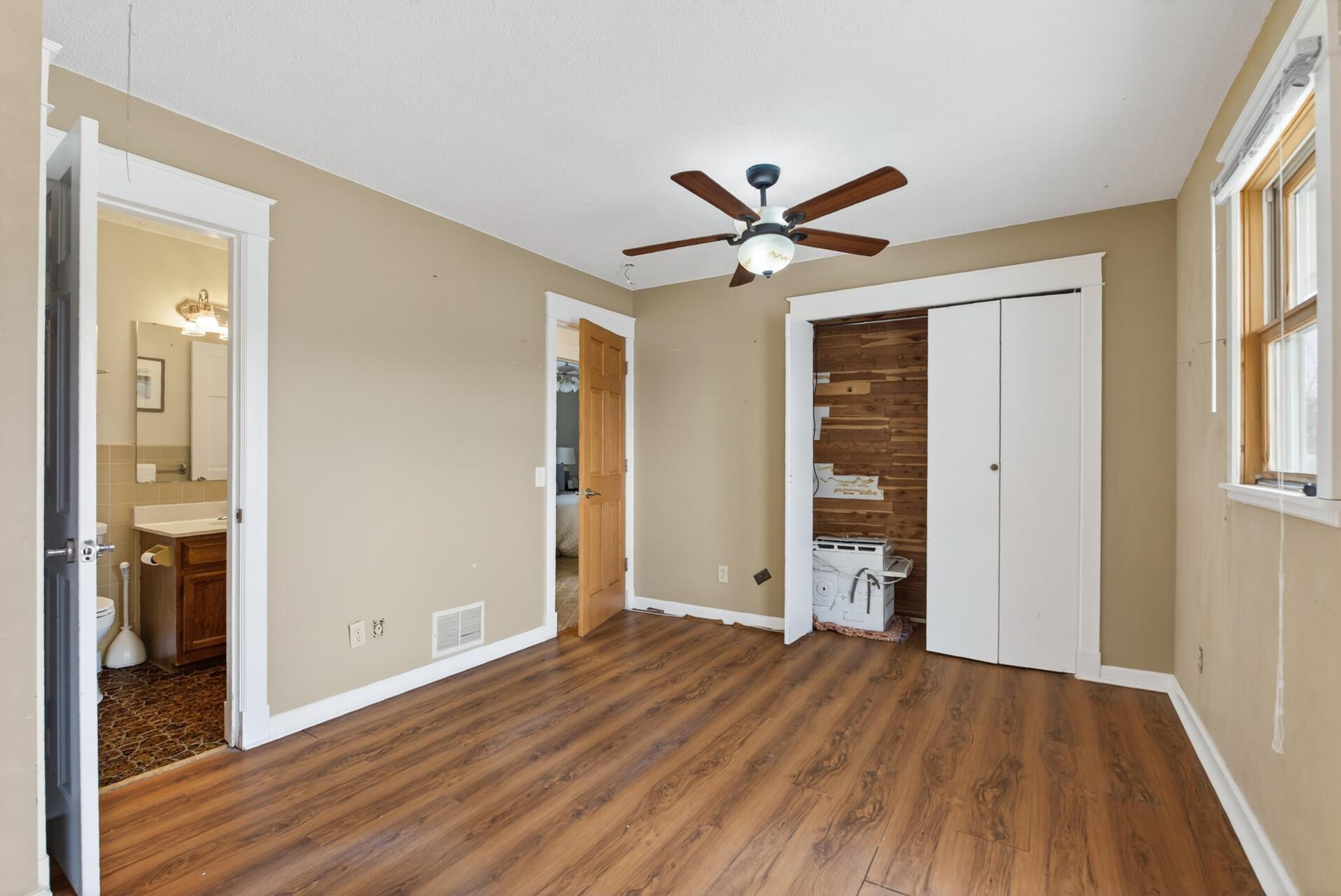 View of Residential at 2114 Queen Avenue, Minneapolis MN 55411, Minneapolis (18 of 27) - Mike Wilen | Minnesota Team Real Estate