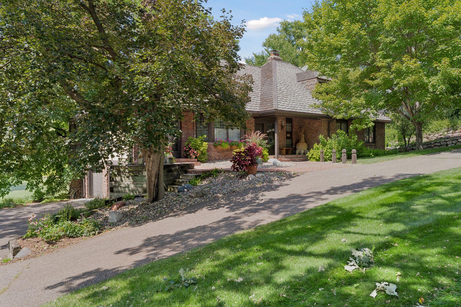 View of Residential at 101 Ardmore Drive, Golden Valley MN 55422, Golden Valley (3 of 58) - Mike Wilen | Minnesota Team Real Estate