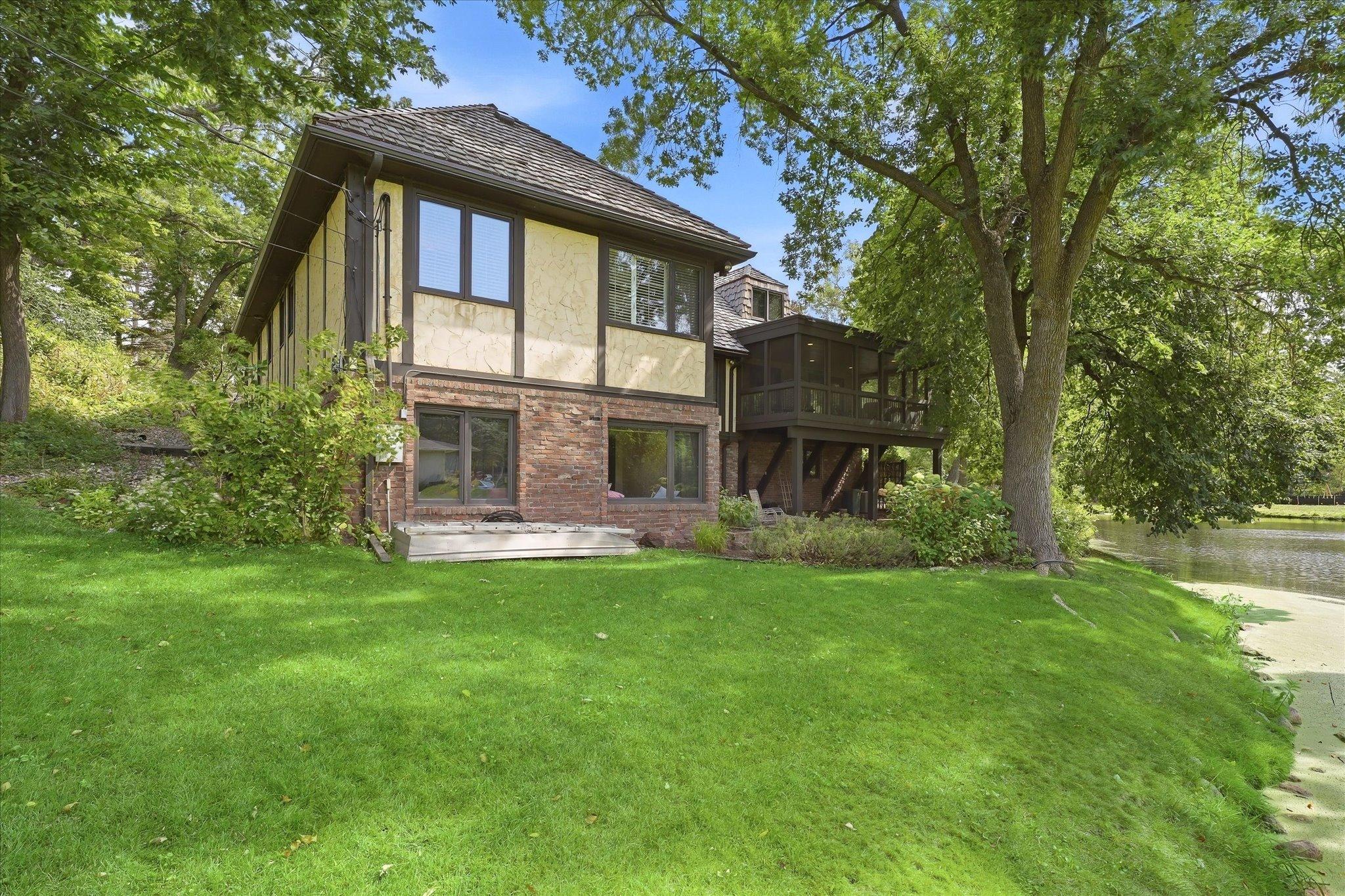 View of Residential at 101 Ardmore Drive, Golden Valley MN 55422, Golden Valley (56 of 58) - Mike Wilen | Minnesota Team Real Estate
