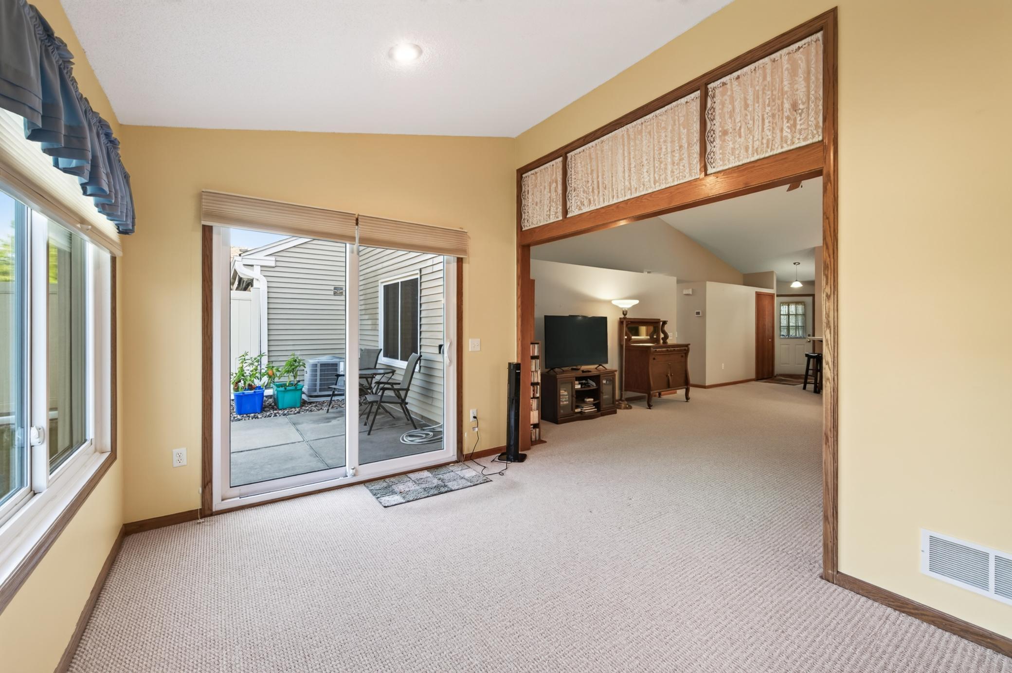 View of Residential at 7577 Ojibway Park Court, Woodbury MN 55125, Woodbury (11 of 26) - Mike Wilen | Minnesota Team Real Estate