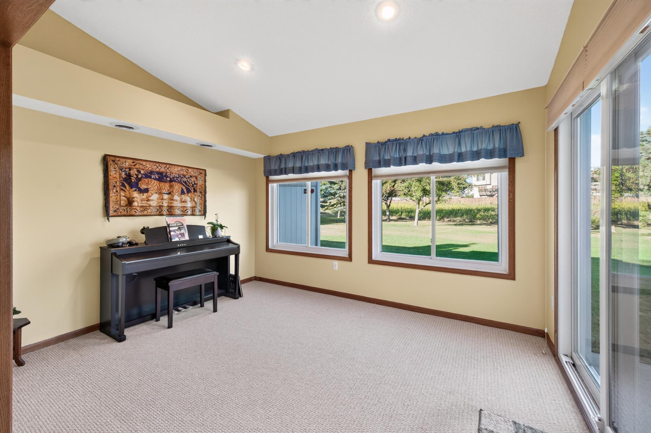 View of Residential at 7577 Ojibway Park Court, Woodbury MN 55125, Woodbury (12 of 26) - Mike Wilen | Minnesota Team Real Estate