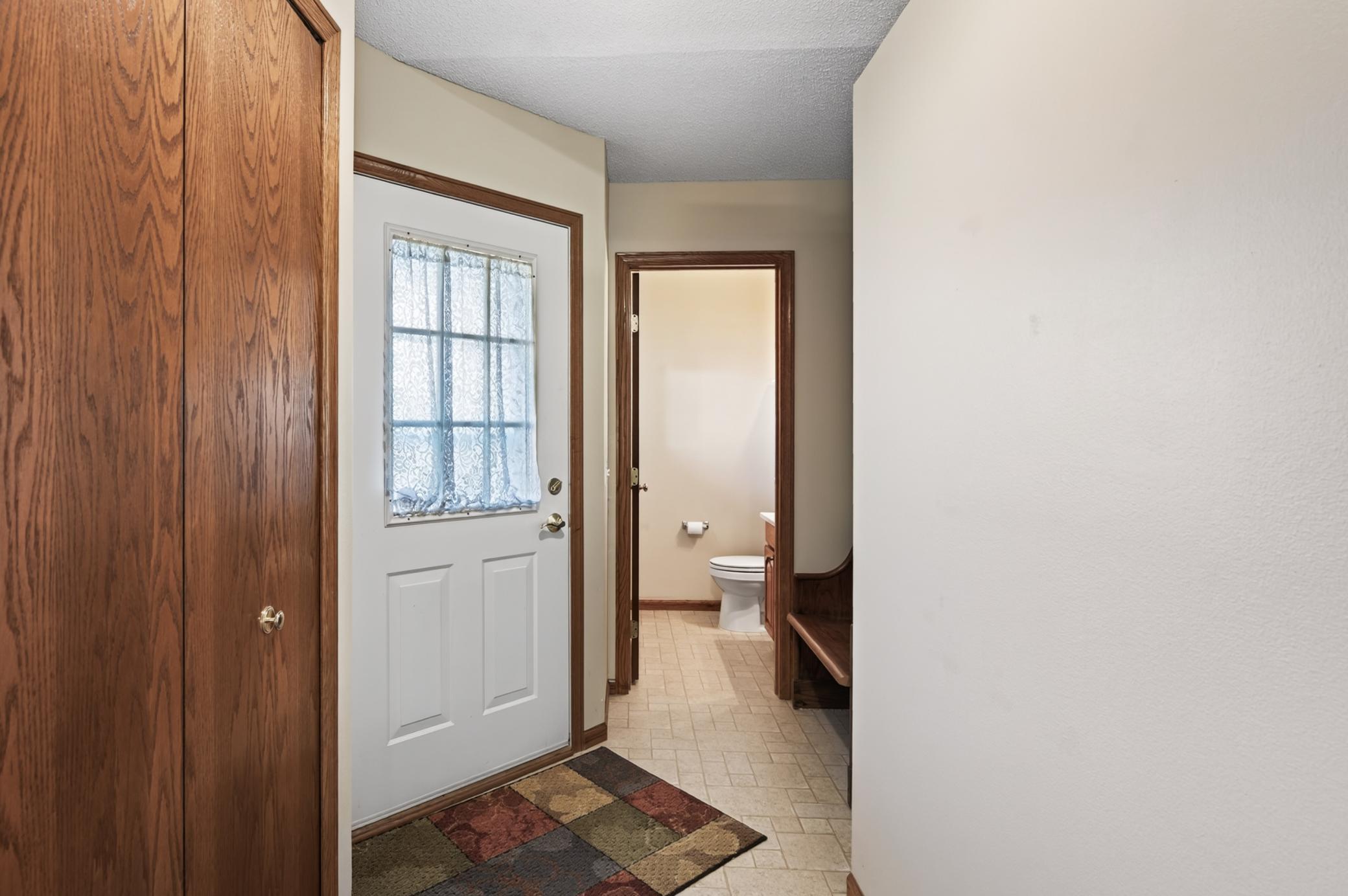 View of Residential at 7577 Ojibway Park Court, Woodbury MN 55125, Woodbury (19 of 26) - Mike Wilen | Minnesota Team Real Estate
