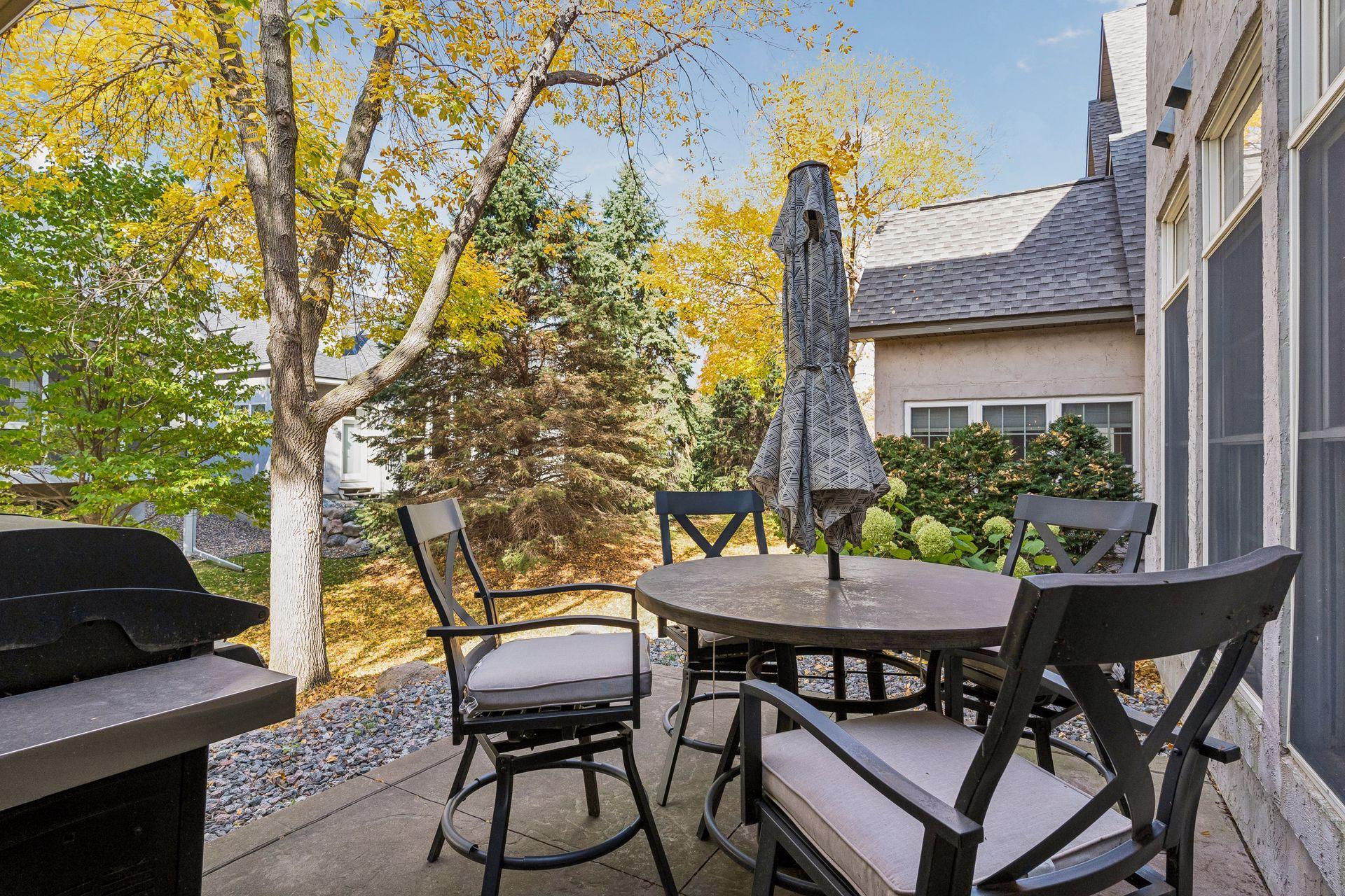 View of Residential at 189 Stonebridge Court, Mendota Heights MN 55118, Mendota Heights (41 of 46) - Mike Wilen | Minnesota Team Real Estate