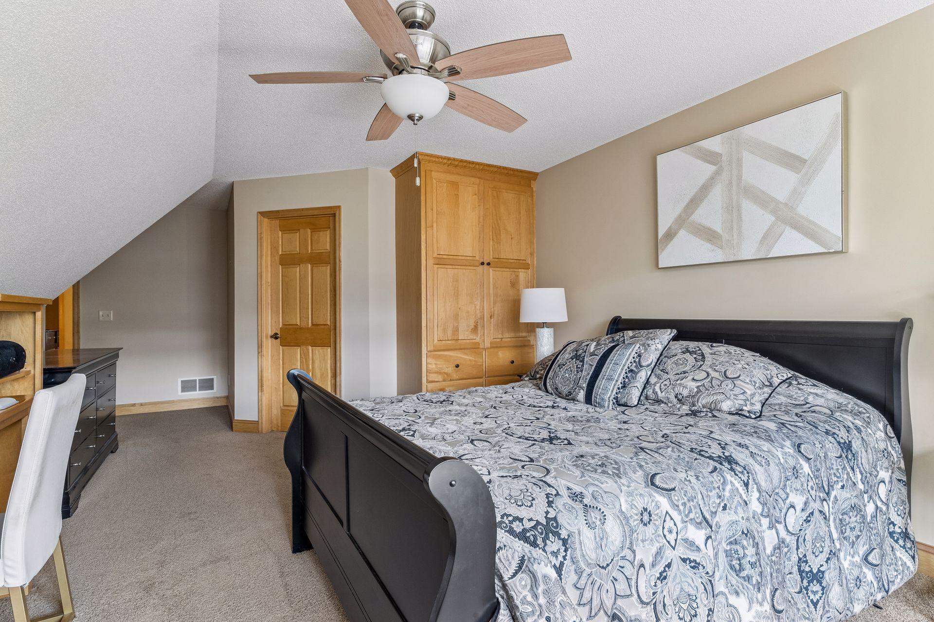 View of Residential at 189 Stonebridge Court, Mendota Heights MN 55118, Mendota Heights (35 of 46) - Mike Wilen | Minnesota Team Real Estate