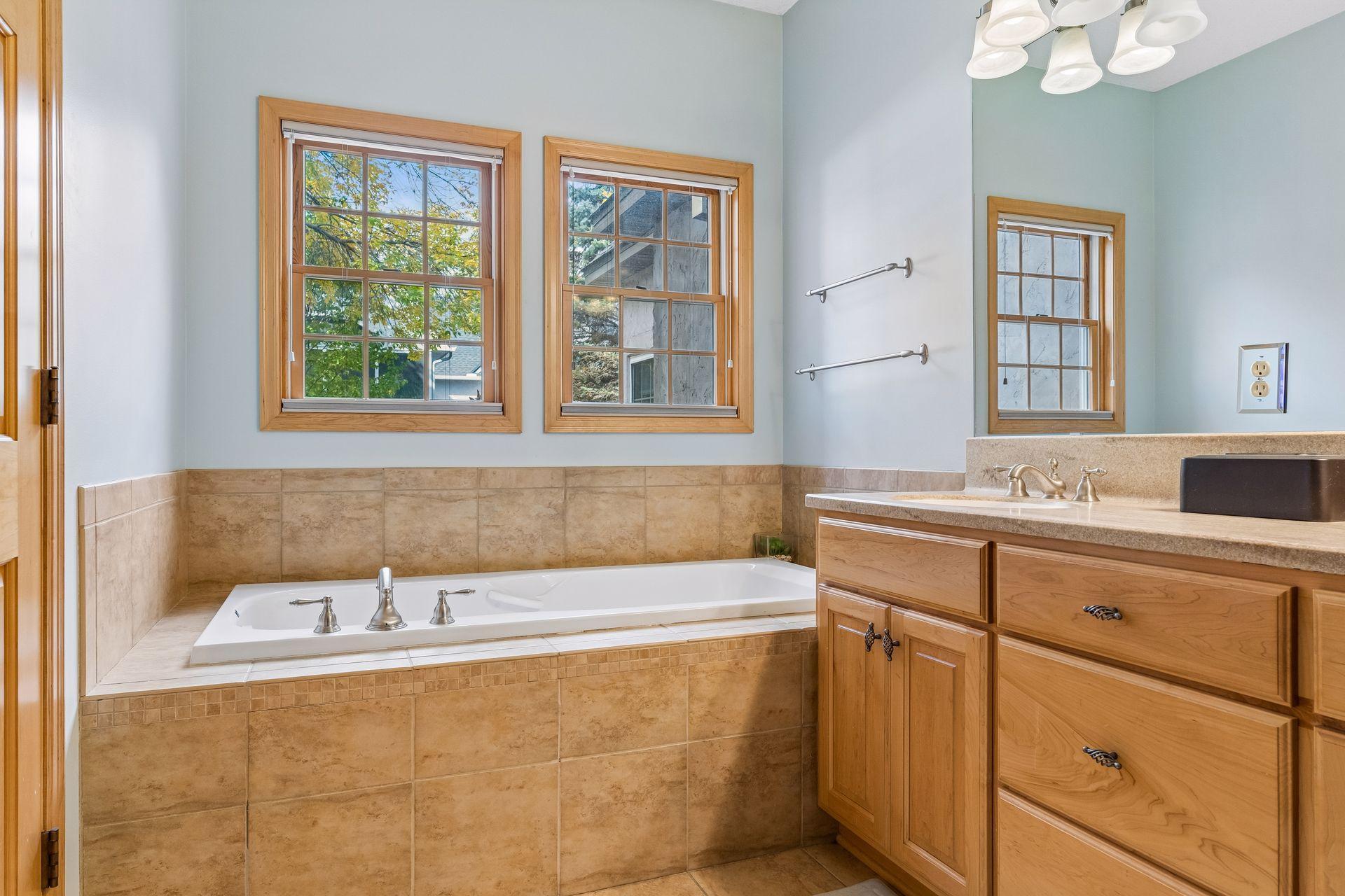 View of Residential at 189 Stonebridge Court, Mendota Heights MN 55118, Mendota Heights (25 of 46) - Mike Wilen | Minnesota Team Real Estate