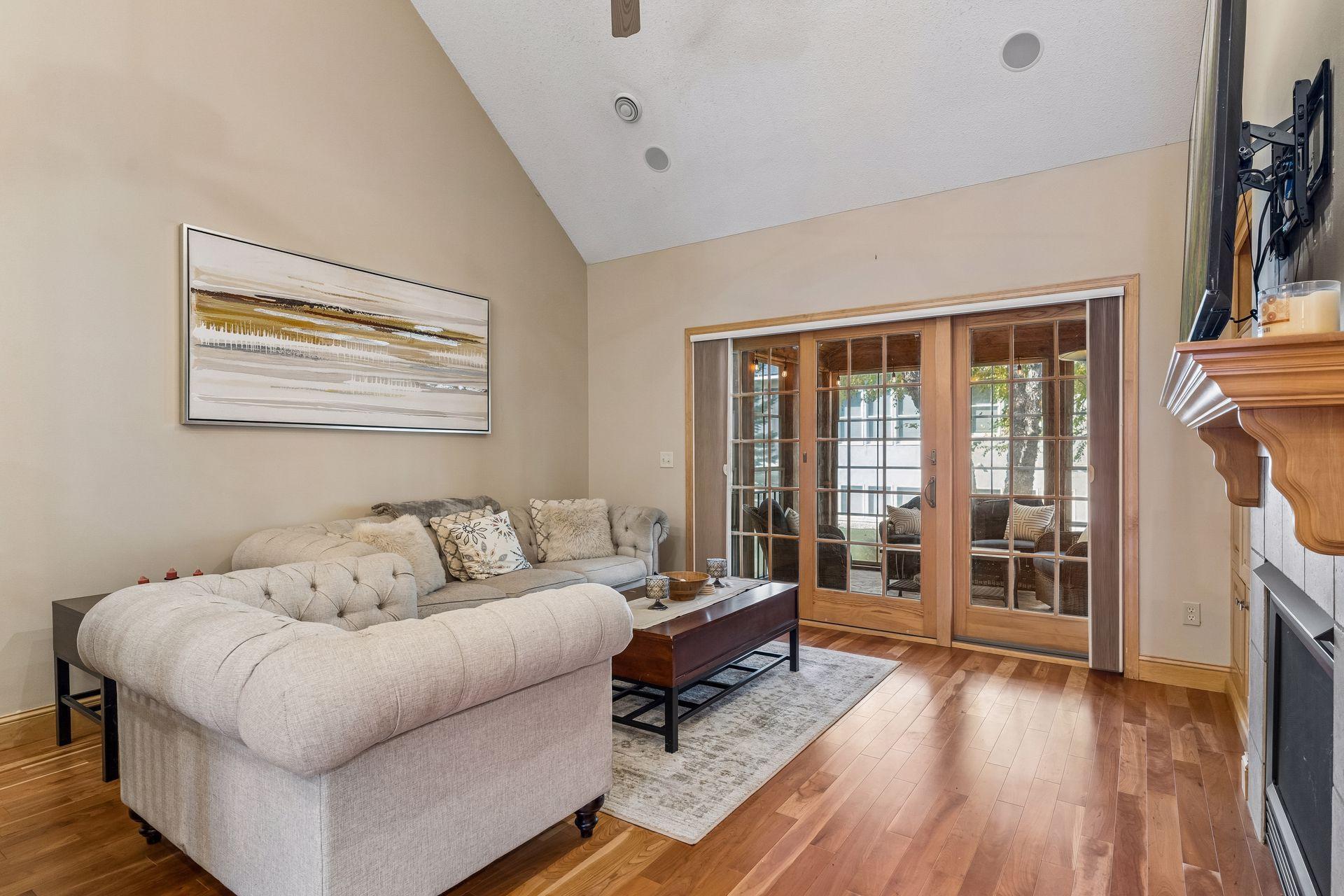 View of Residential at 189 Stonebridge Court, Mendota Heights MN 55118, Mendota Heights (16 of 46) - Mike Wilen | Minnesota Team Real Estate