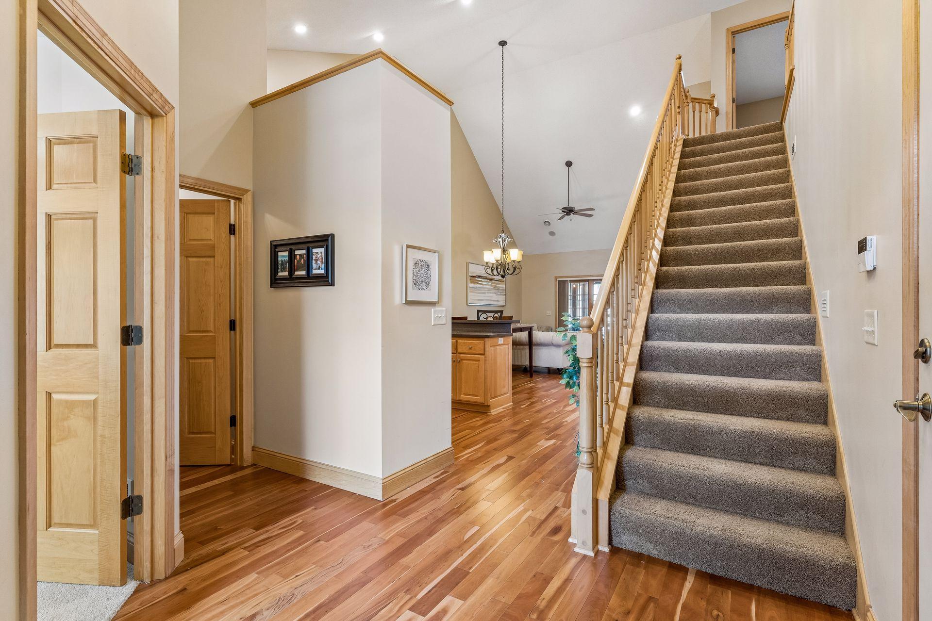 View of Residential at 189 Stonebridge Court, Mendota Heights MN 55118, Mendota Heights (6 of 46) - Mike Wilen | Minnesota Team Real Estate