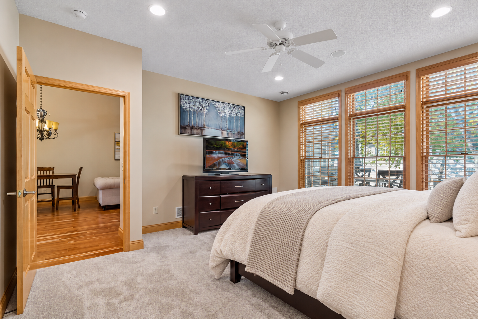 View of Residential at 189 Stonebridge Court, Mendota Heights MN 55118, Mendota Heights (22 of 46) - Mike Wilen | Minnesota Team Real Estate