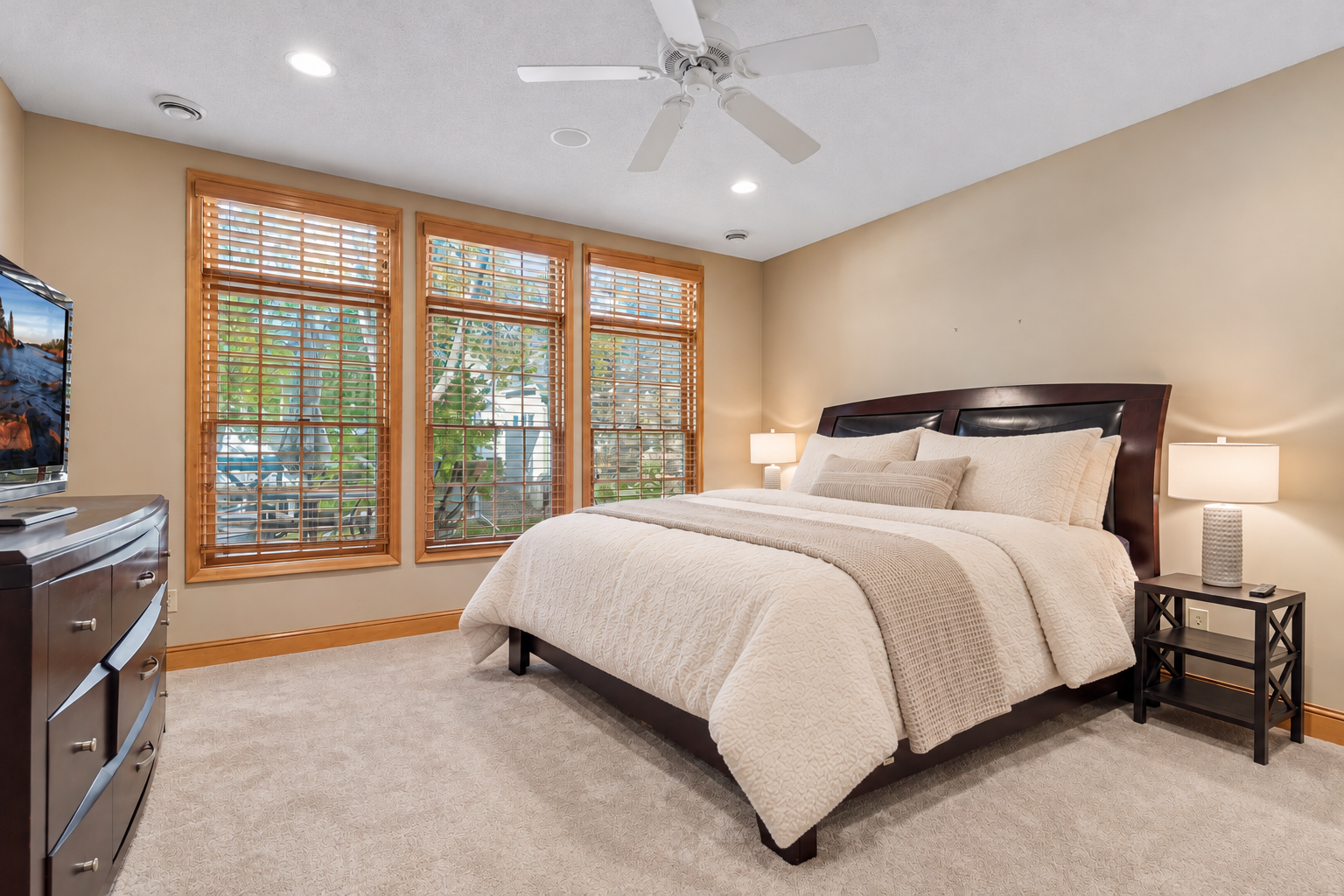 View of Residential at 189 Stonebridge Court, Mendota Heights MN 55118, Mendota Heights (21 of 46) - Mike Wilen | Minnesota Team Real Estate