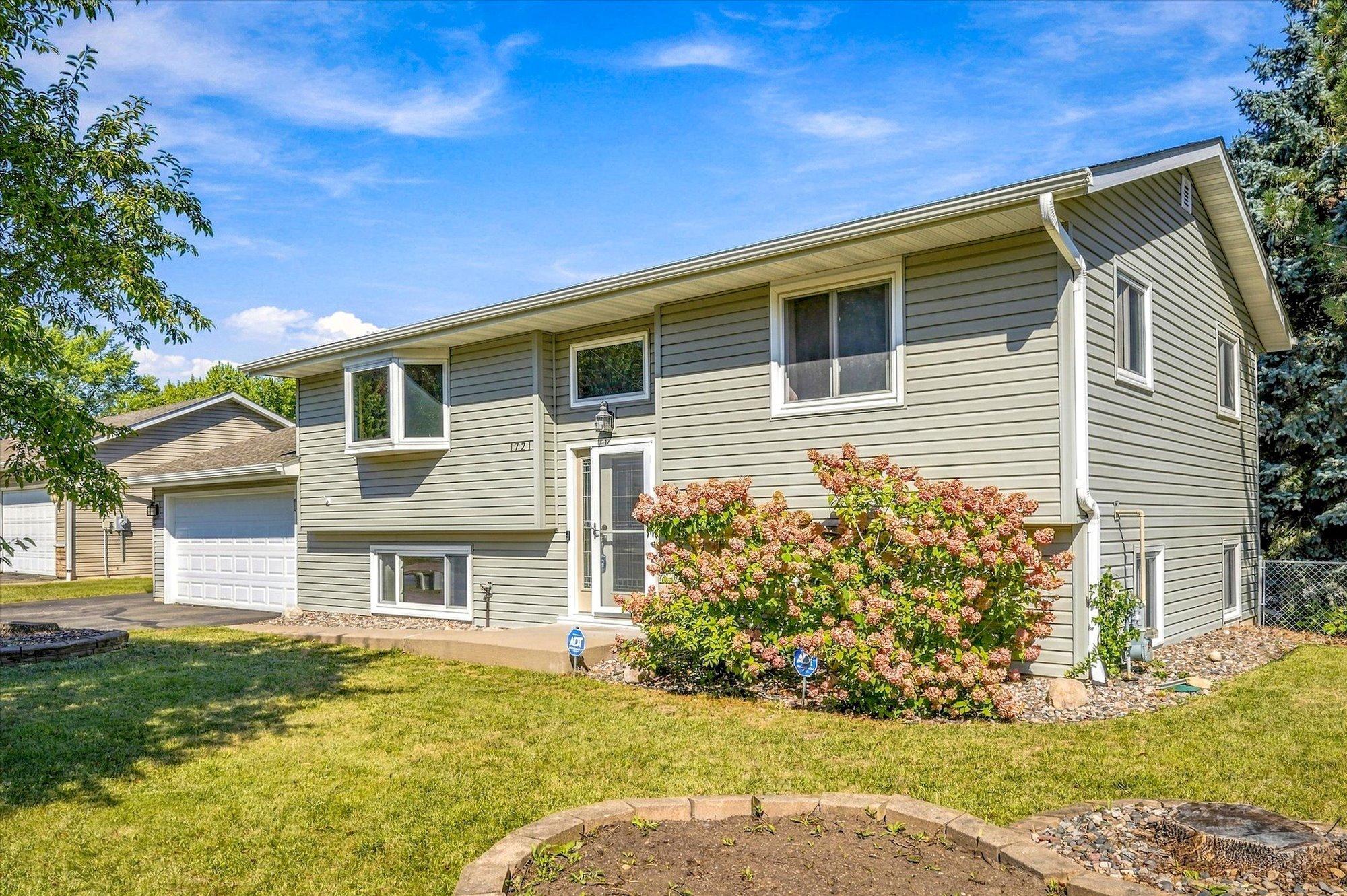 View of Residential at 1721 Deerwood Drive, Eagan MN 55122, Eagan (3 of 47) - Mike Wilen | Minnesota Team Real Estate