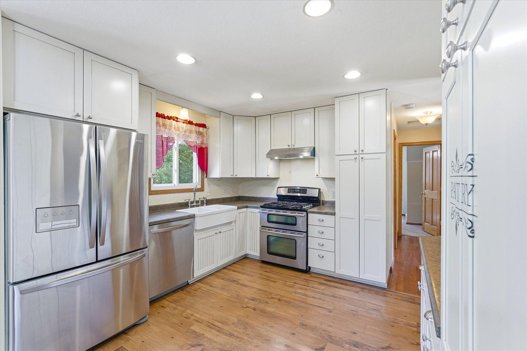 View of Residential at 1721 Deerwood Drive, Eagan MN 55122, Eagan (15 of 47) - Mike Wilen | Minnesota Team Real Estate