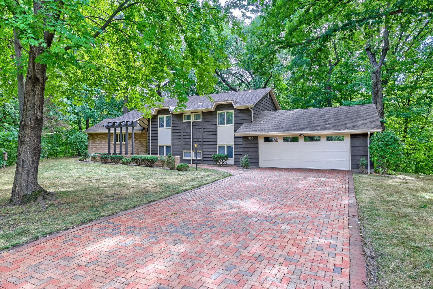 View of Single Family at 1200 Falls View Court, Mendota Heights - Mike Wilen | Minnesota Team Real Estate