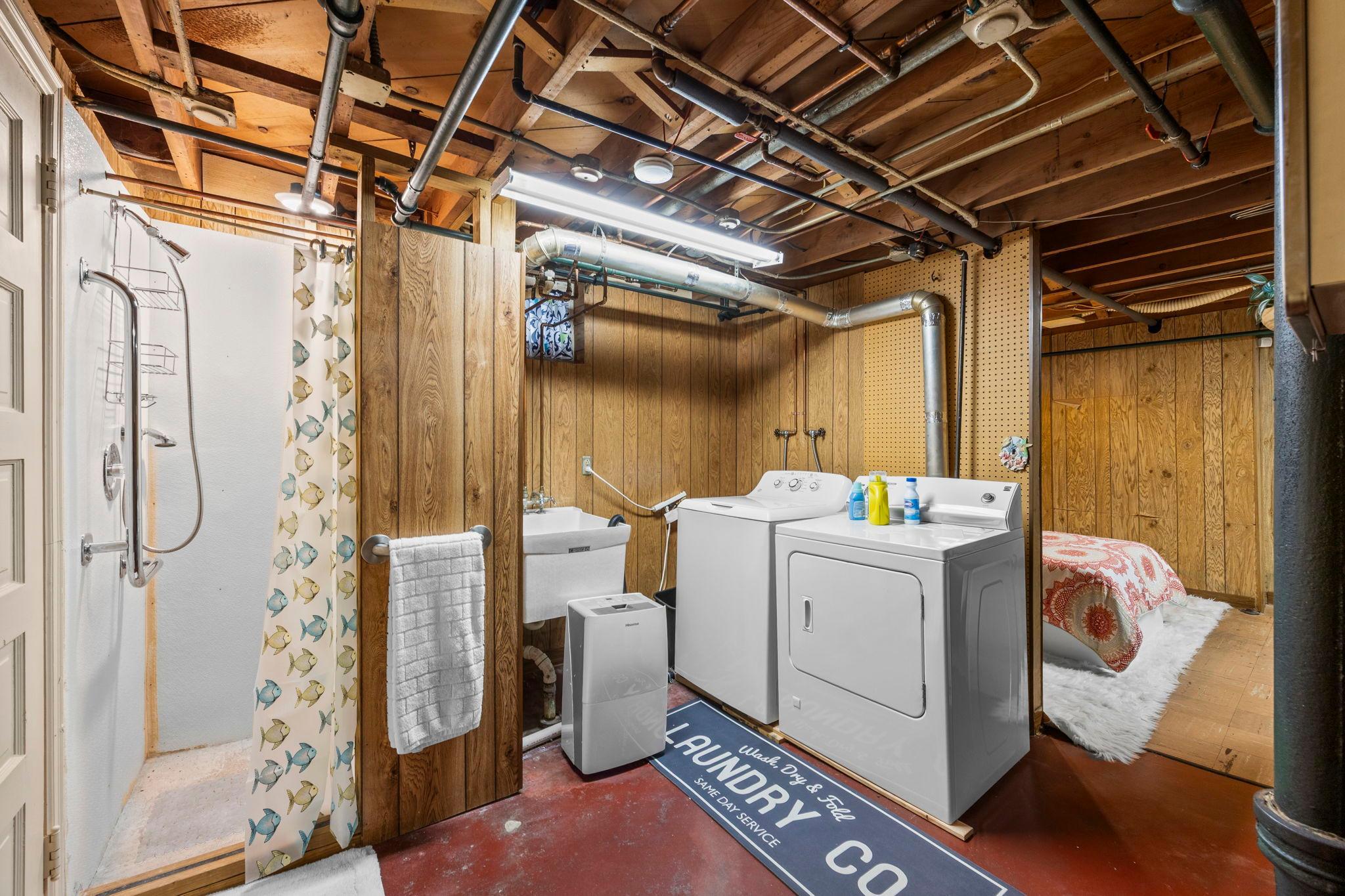 View of Residential at 966 Eleanor Avenue, Saint Paul MN 55102, Saint Paul (41 of 70) - Mike Wilen | Minnesota Team Real Estate