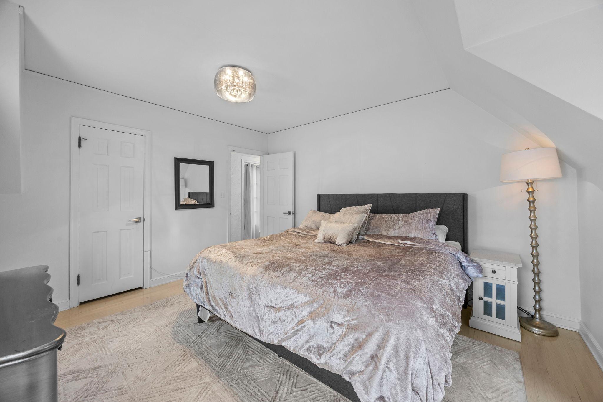View of Residential at 966 Eleanor Avenue, Saint Paul MN 55102, Saint Paul (26 of 70) - Mike Wilen | Minnesota Team Real Estate