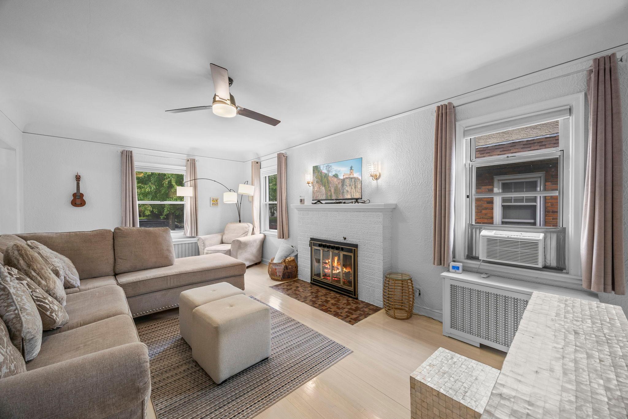 View of Residential at 966 Eleanor Avenue, Saint Paul MN 55102, Saint Paul (9 of 70) - Mike Wilen | Minnesota Team Real Estate