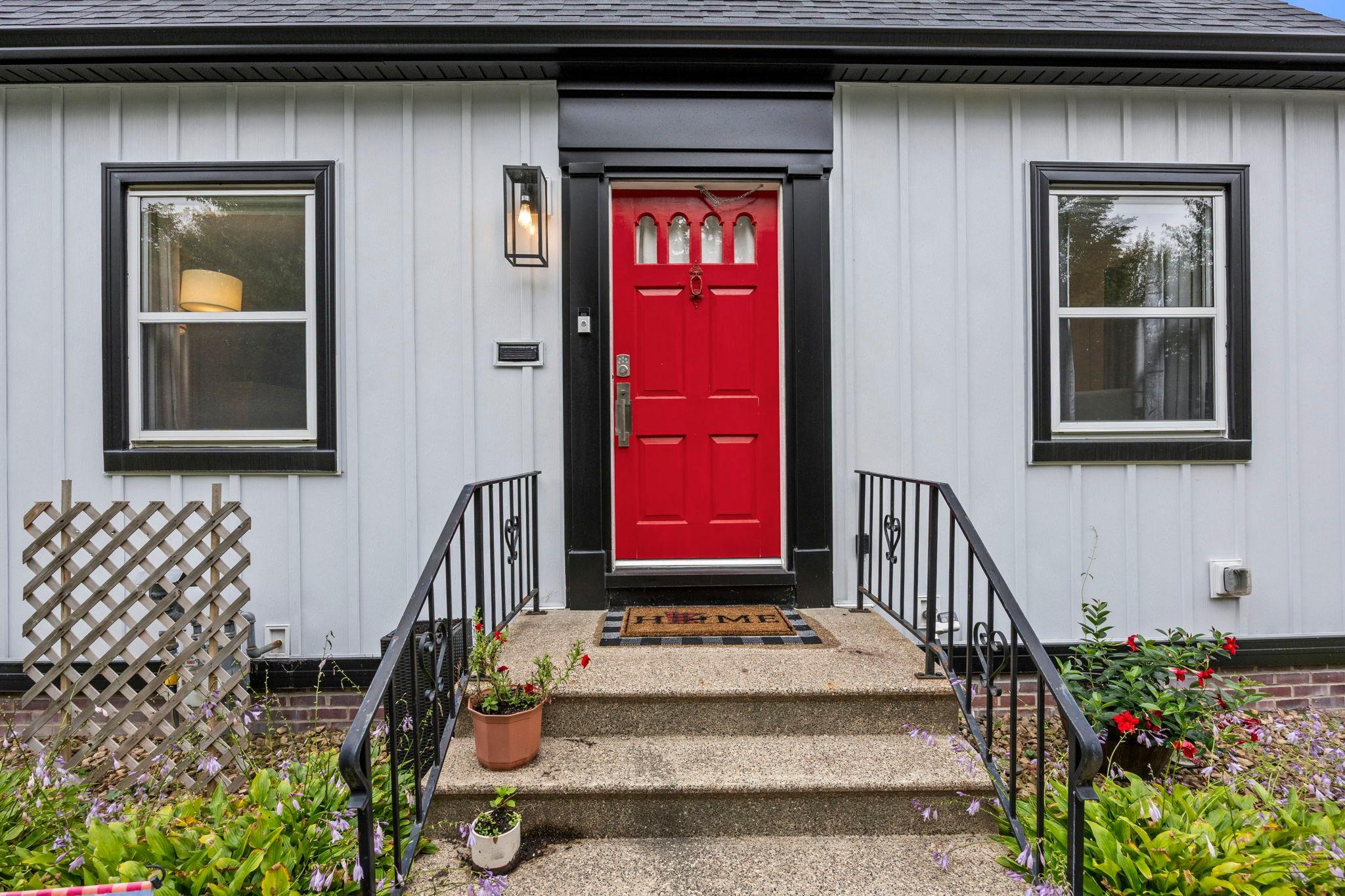 View of Residential at 966 Eleanor Avenue, Saint Paul MN 55102, Saint Paul (3 of 70) - Mike Wilen | Minnesota Team Real Estate