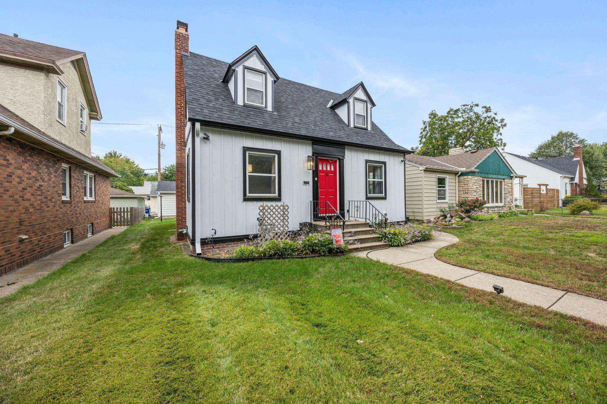 View of Residential at 966 Eleanor Avenue, Saint Paul MN 55102, Saint Paul (45 of 70) - Mike Wilen | Minnesota Team Real Estate