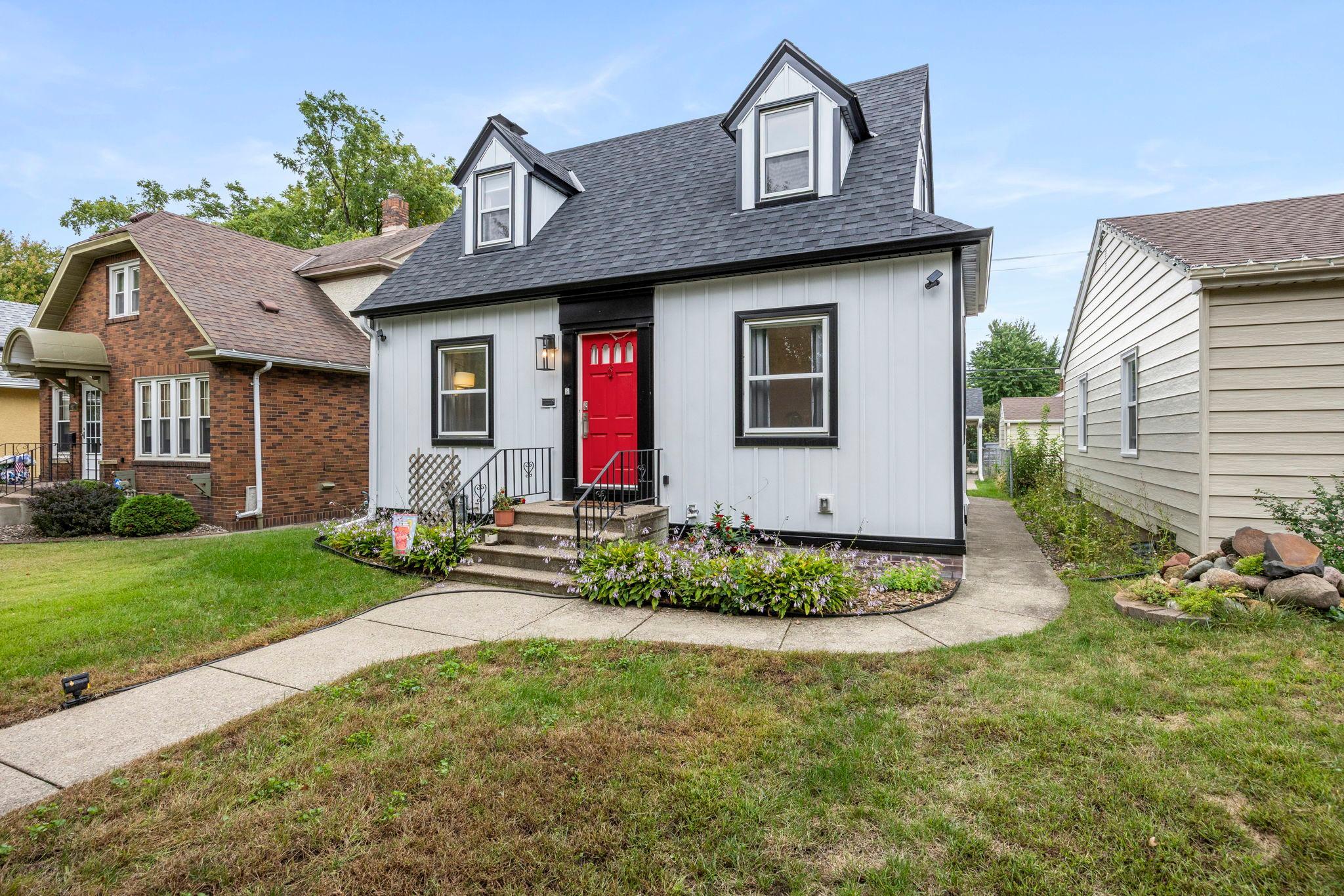View of Residential at 966 Eleanor Avenue, Saint Paul MN 55102, Saint Paul (2 of 70) - Mike Wilen | Minnesota Team Real Estate