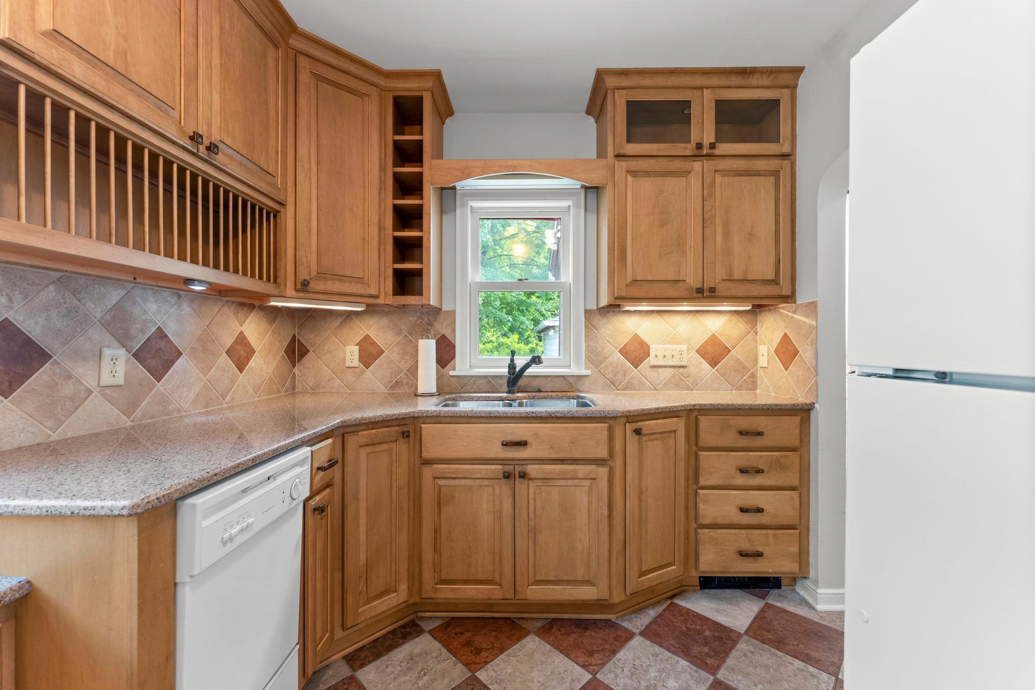 View of Residential at 1226 Jefferson Avenue, Saint Paul MN 55105, Saint Paul (18 of 45) - Mike Wilen | Minnesota Team Real Estate