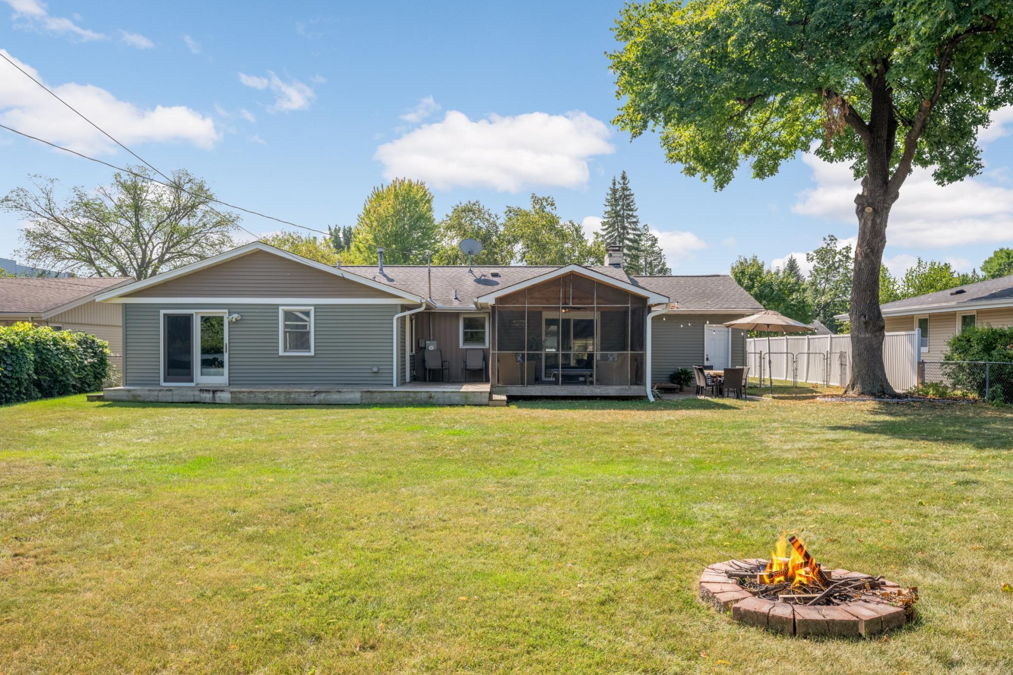View of Residential at 2308 96th Street, Bloomington MN 55431, Bloomington (29 of 39) - Mike Wilen | Minnesota Team Real Estate