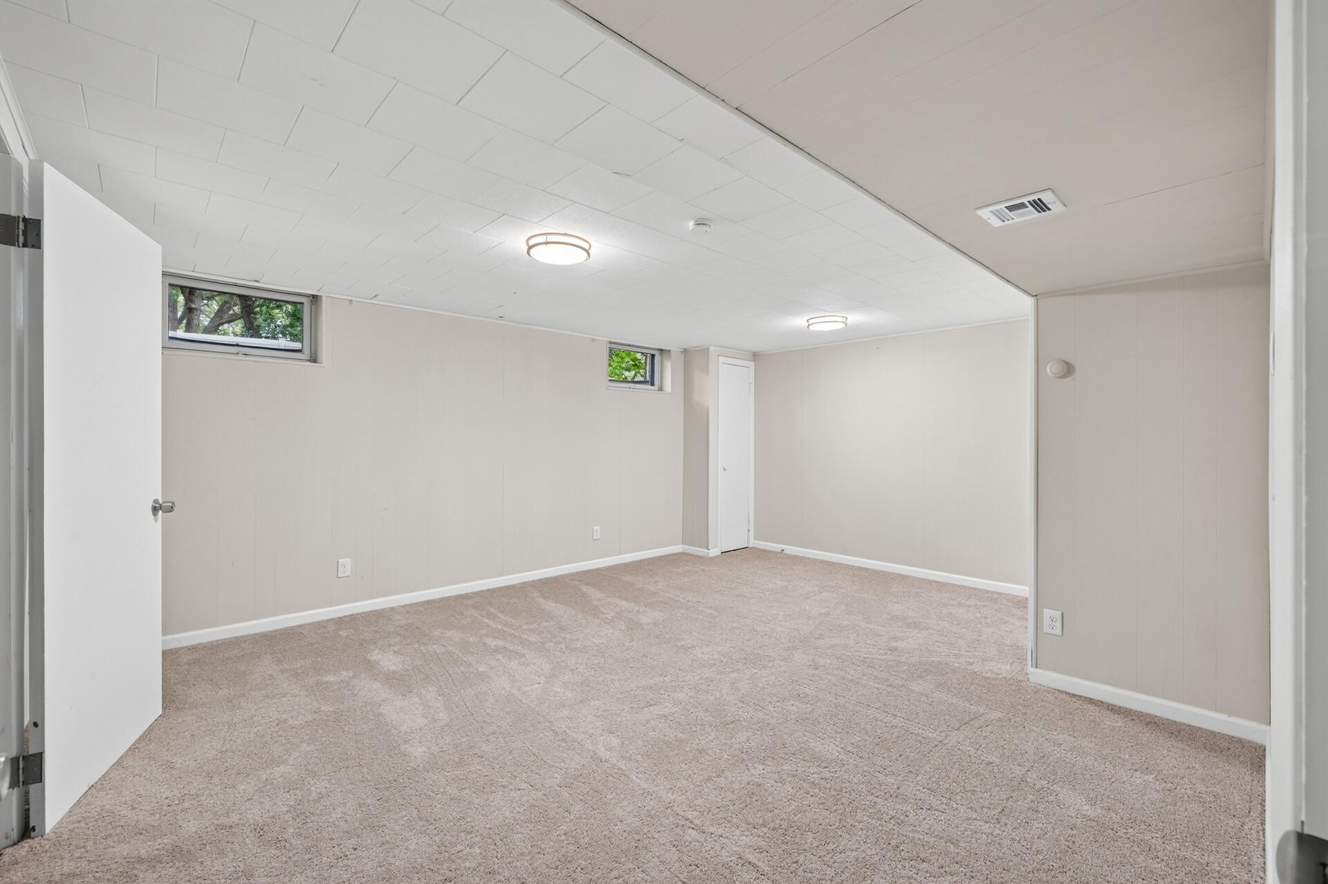 View of Residential at 6547 Oakley Drive, Fridley MN 55432, Fridley (24 of 31) - Mike Wilen | Minnesota Team Real Estate