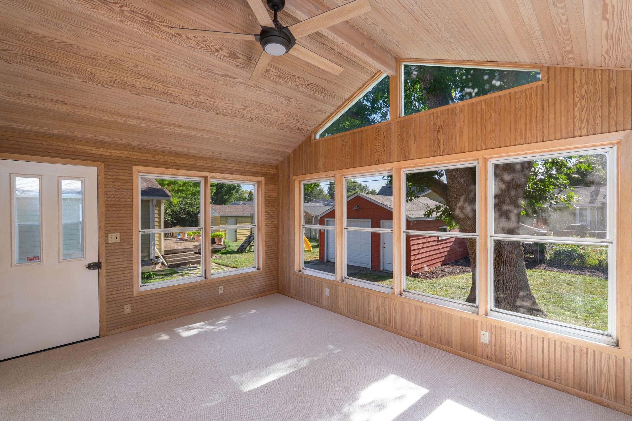View of Residential at 1253 Saint Paul Avenue, Saint Paul MN 55116, Saint Paul (12 of 21) - Mike Wilen | Minnesota Team Real Estate
