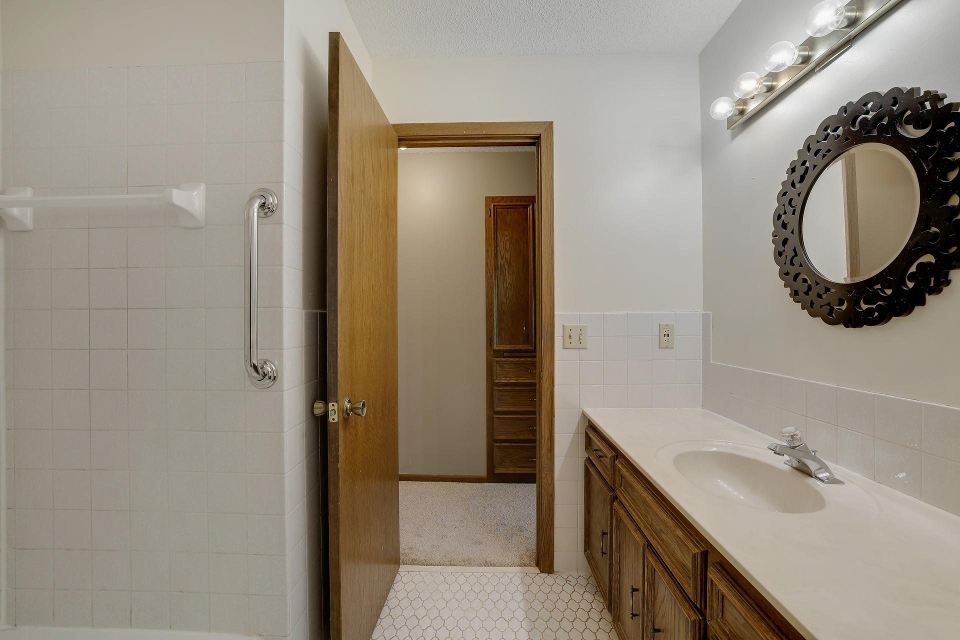 View of Residential at 8359 Amsden Ridge Drive, Bloomington MN 55438, Bloomington (24 of 47) - Mike Wilen | Minnesota Team Real Estate