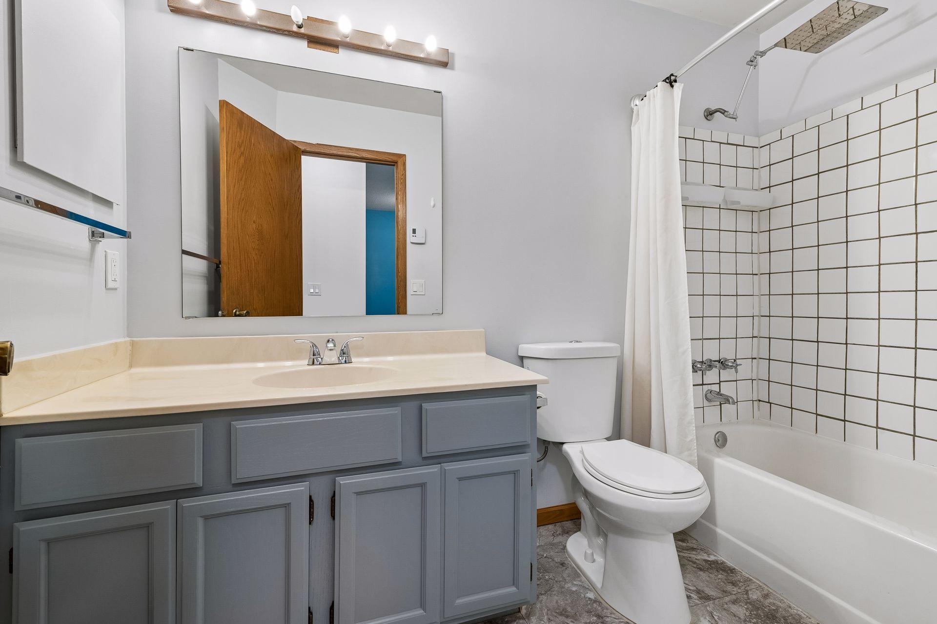View of Residential at 2608 Clinton Avenue, Minneapolis MN 55408, Minneapolis (33 of 46) - Mike Wilen | Minnesota Team Real Estate