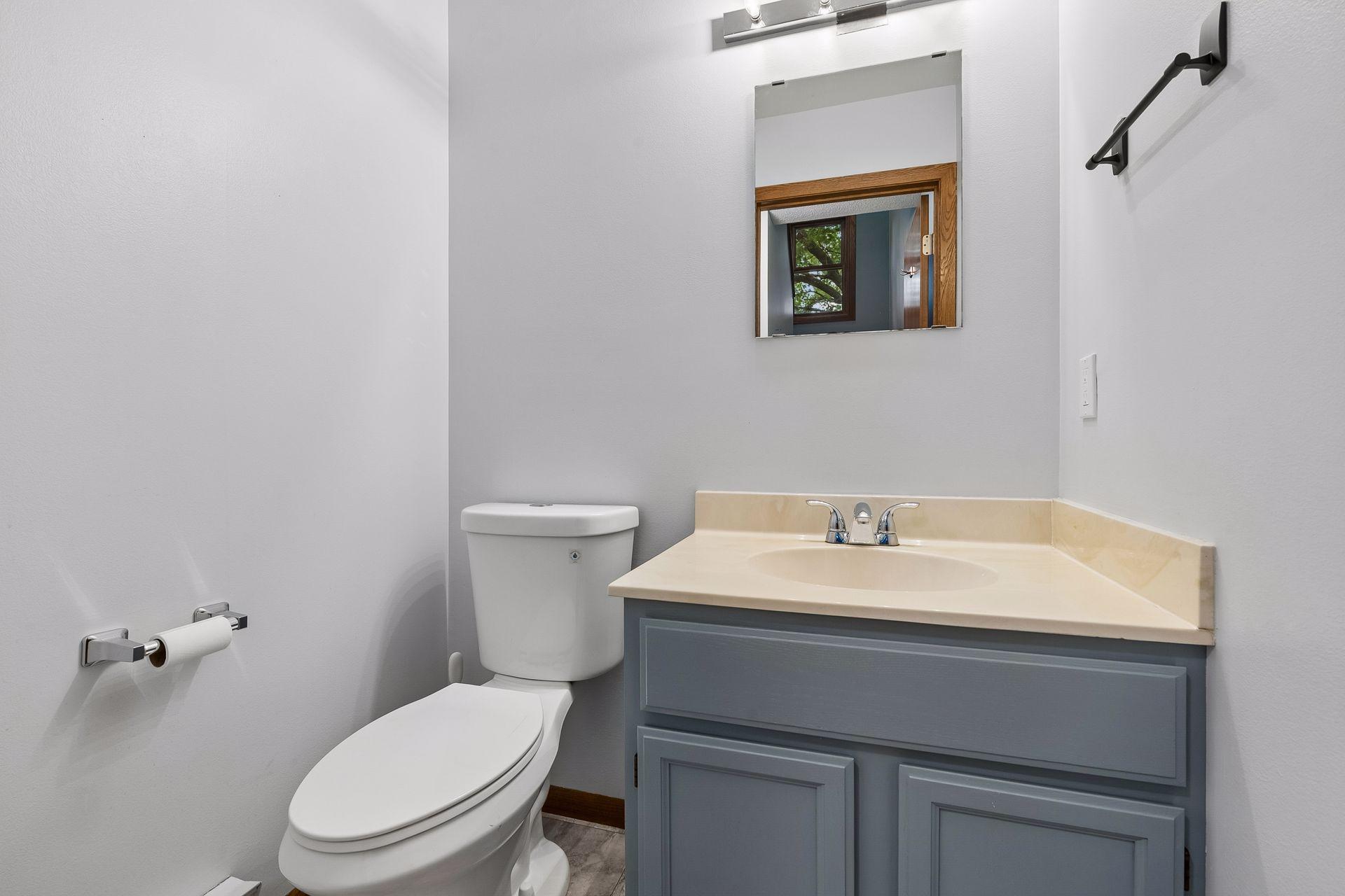 View of Residential at 2608 Clinton Avenue, Minneapolis MN 55408, Minneapolis (26 of 46) - Mike Wilen | Minnesota Team Real Estate