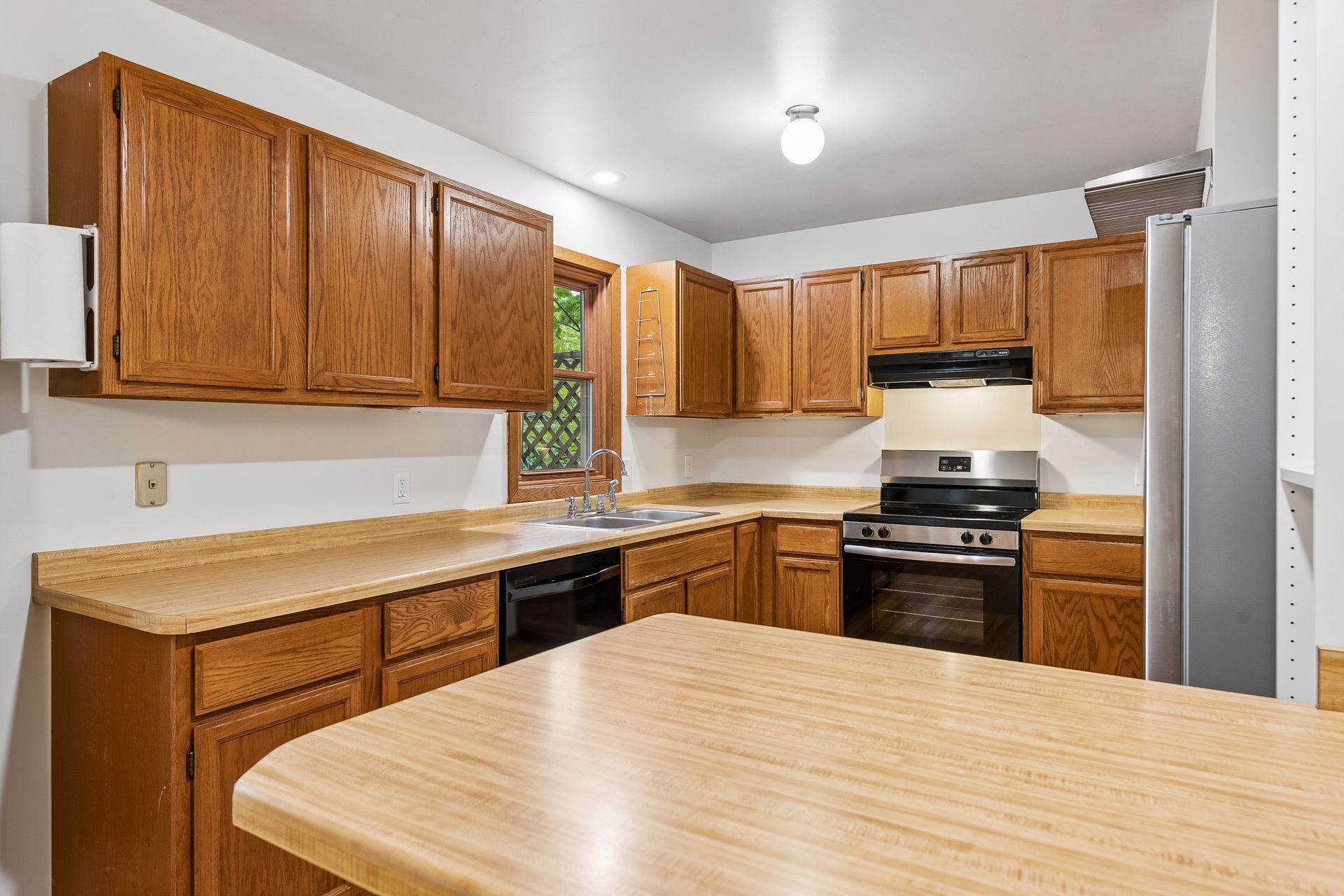 View of Residential at 2608 Clinton Avenue, Minneapolis MN 55408, Minneapolis (24 of 46) - Mike Wilen | Minnesota Team Real Estate
