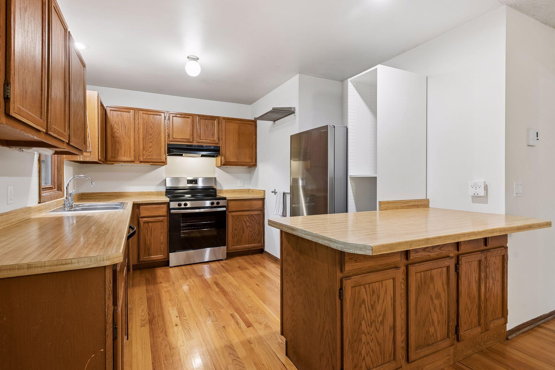 View of Residential at 2608 Clinton Avenue, Minneapolis MN 55408, Minneapolis (23 of 46) - Mike Wilen | Minnesota Team Real Estate