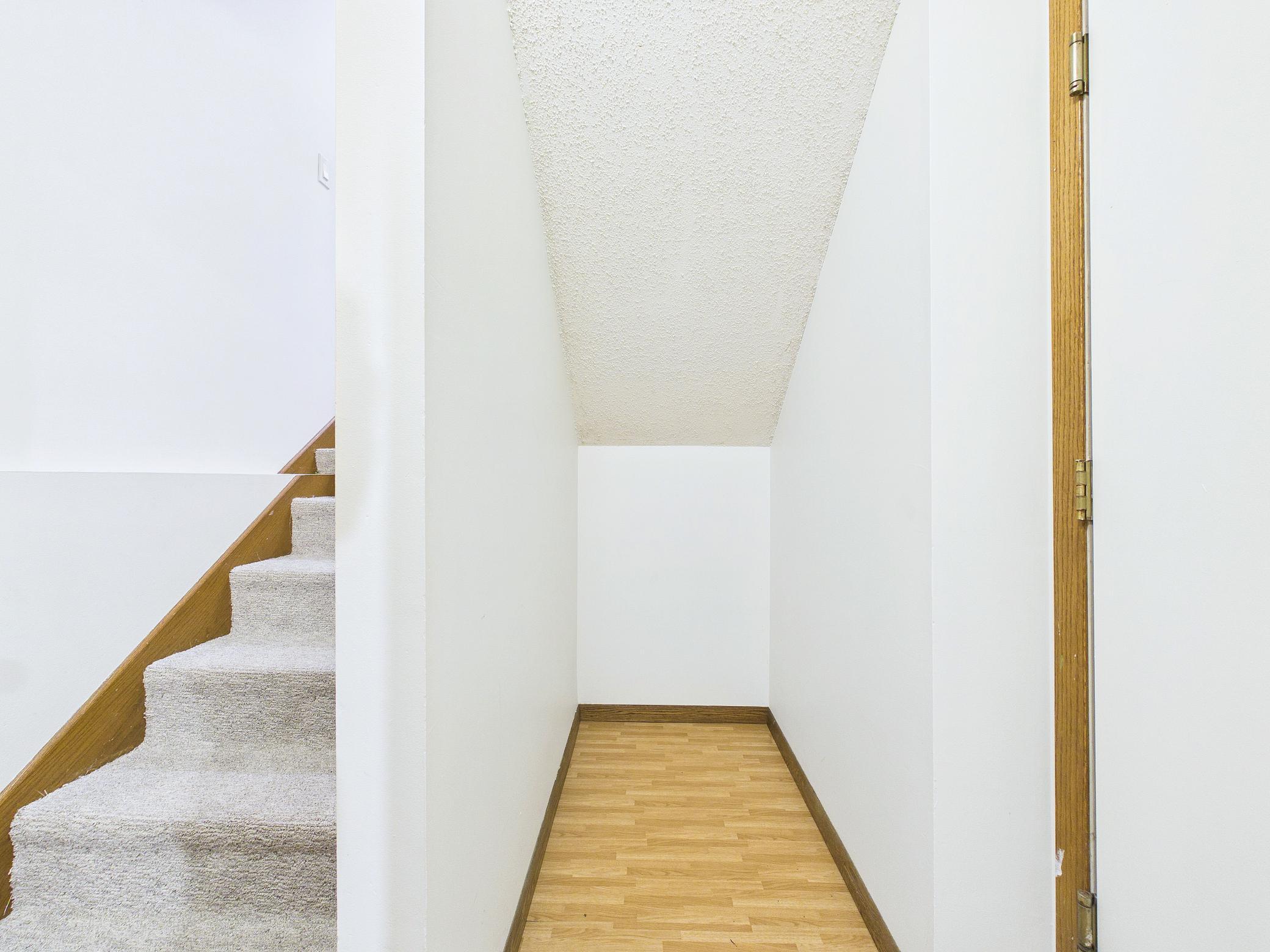 View of Residential at 2608 Clinton Avenue, Minneapolis MN 55408, Minneapolis (42 of 46) - Mike Wilen | Minnesota Team Real Estate