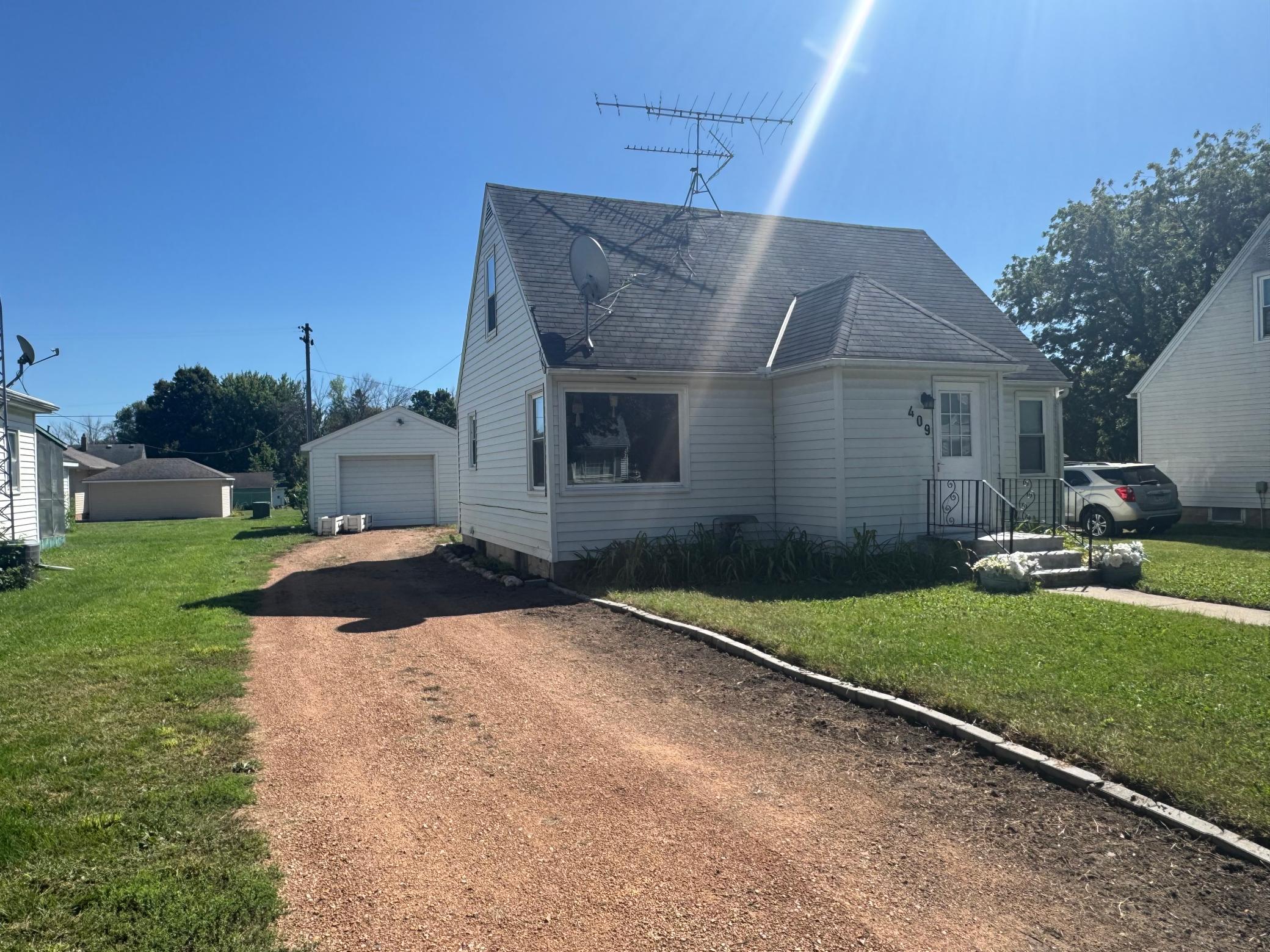 View of Single Family at 409 5th Street, Le Sueur - Mike Wilen | Minnesota Team Real Estate