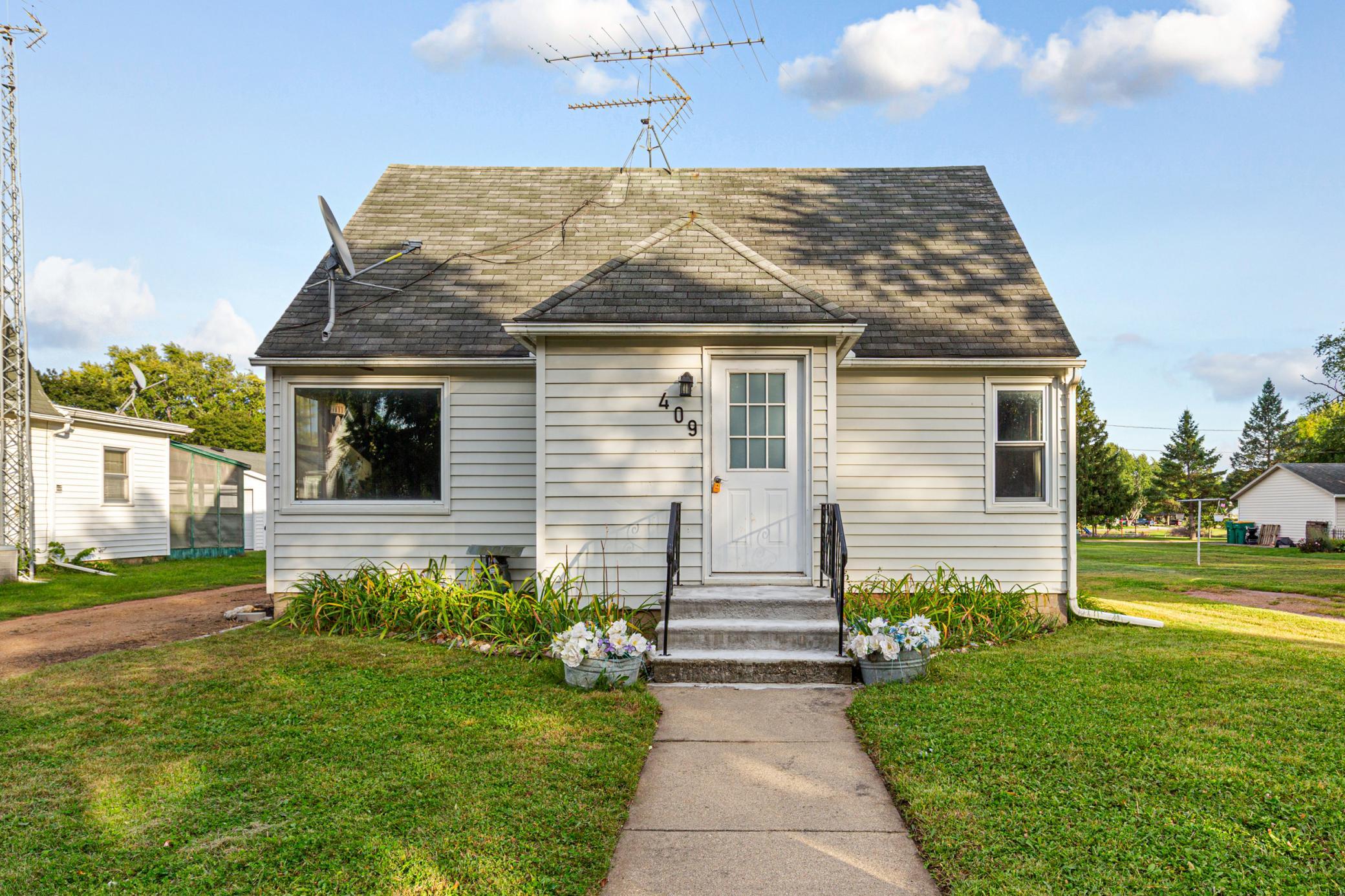 View of Residential at 409 5th Street, Le Sueur MN 56058, Le Sueur (3 of 27) - Mike Wilen | Minnesota Team Real Estate