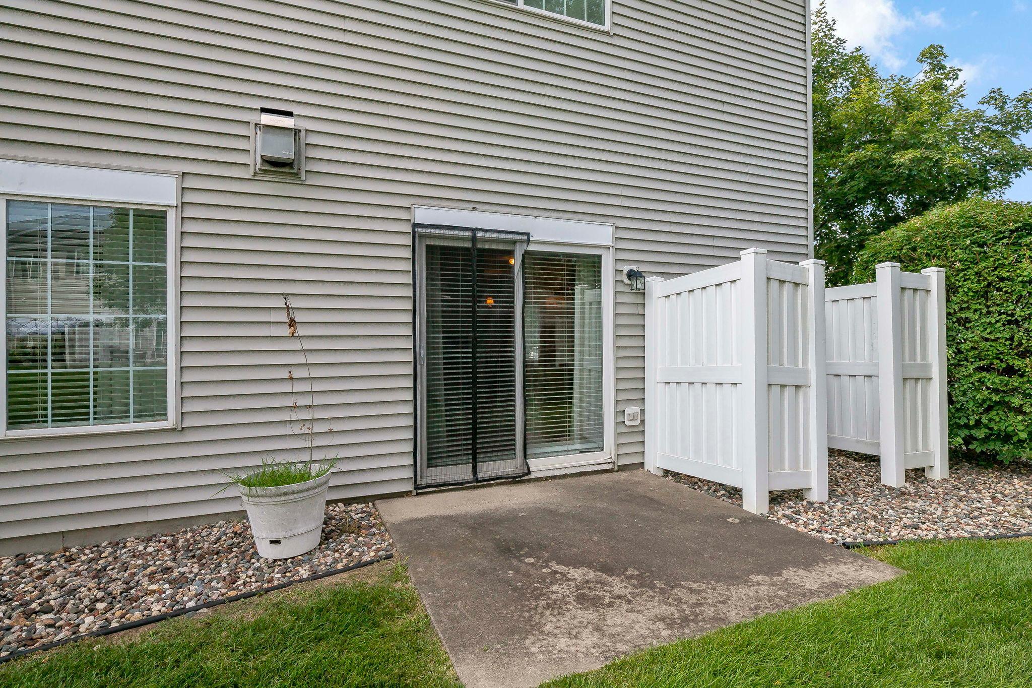 View of Residential at 8012 Stratford Circle, Shakopee MN 55379, Shakopee (8 of 33) - Mike Wilen | Minnesota Team Real Estate