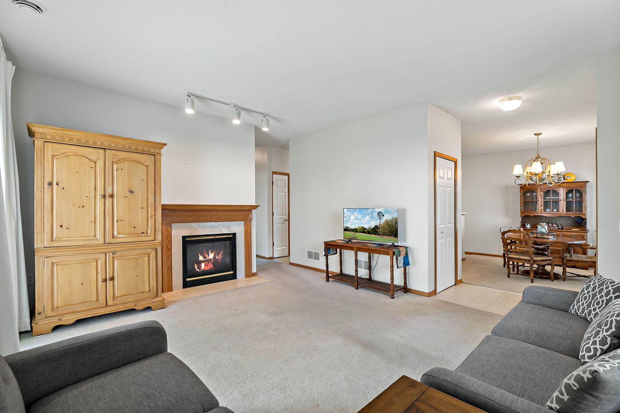 View of Residential at 8012 Stratford Circle, Shakopee MN 55379, Shakopee (13 of 33) - Mike Wilen | Minnesota Team Real Estate