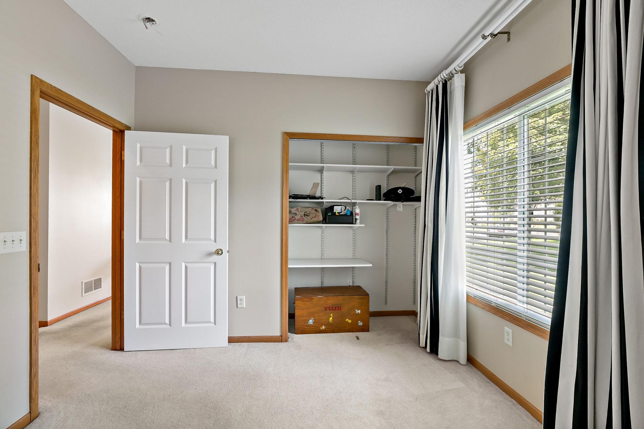 View of Residential at 8012 Stratford Circle, Shakopee MN 55379, Shakopee (16 of 33) - Mike Wilen | Minnesota Team Real Estate