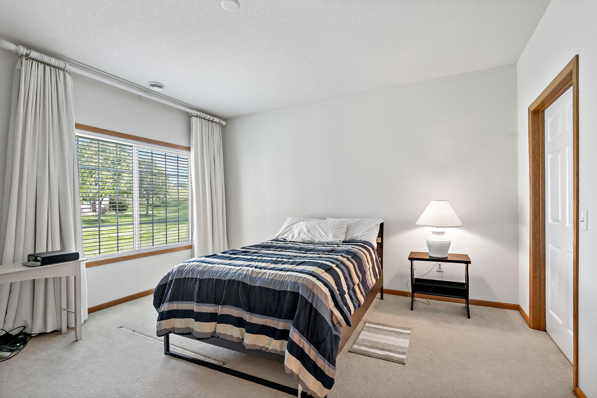 View of Residential at 8012 Stratford Circle, Shakopee MN 55379, Shakopee (20 of 33) - Mike Wilen | Minnesota Team Real Estate