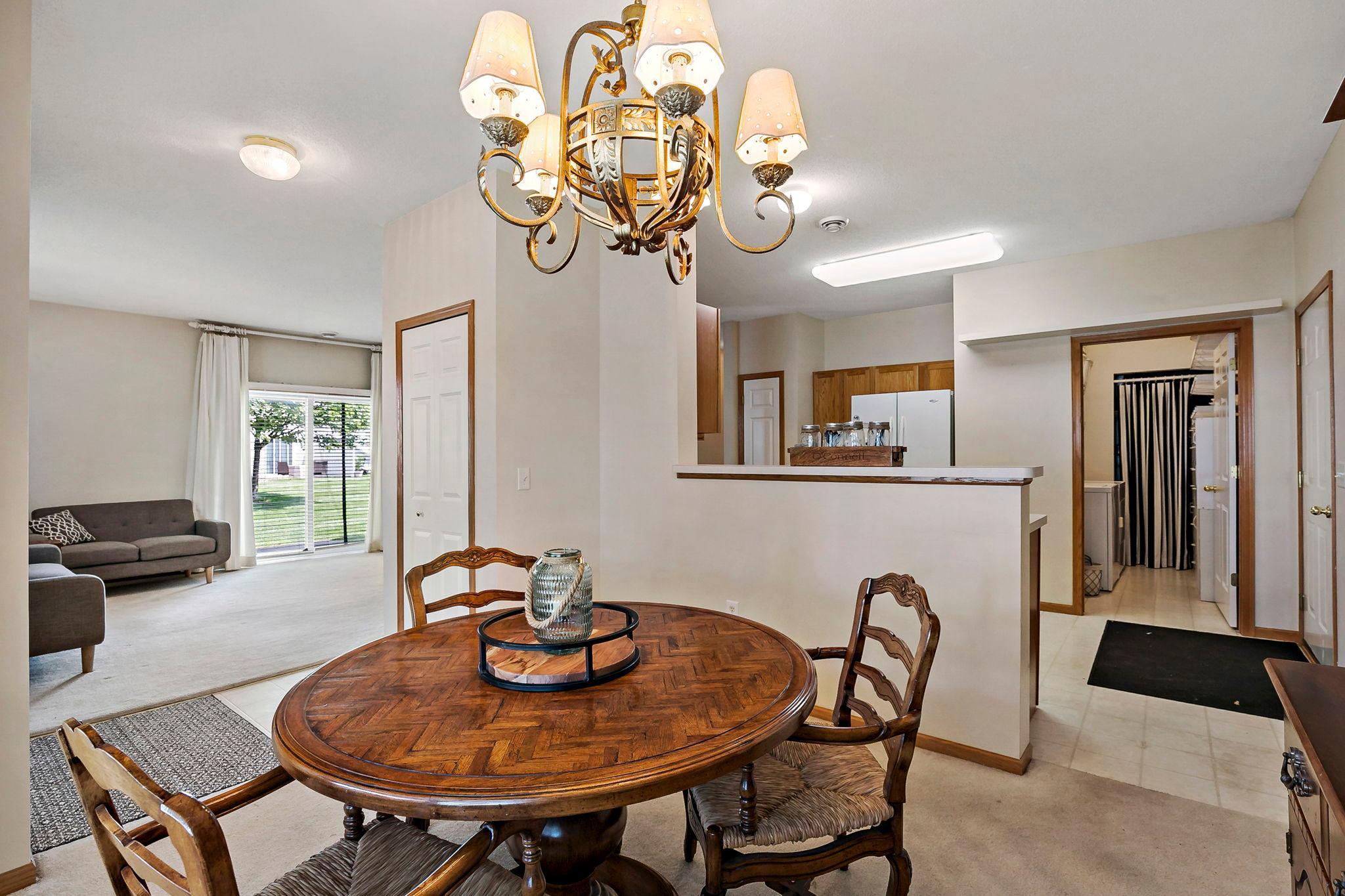 View of Residential at 8012 Stratford Circle, Shakopee MN 55379, Shakopee (31 of 33) - Mike Wilen | Minnesota Team Real Estate