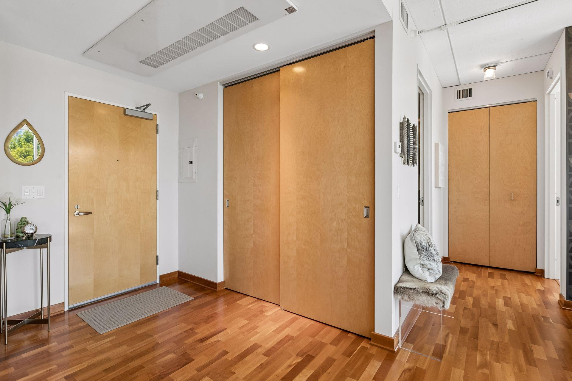 View of Residential at 45 University Avenue #410, Minneapolis MN 55414, Minneapolis (31 of 55) - Mike Wilen | Minnesota Team Real Estate