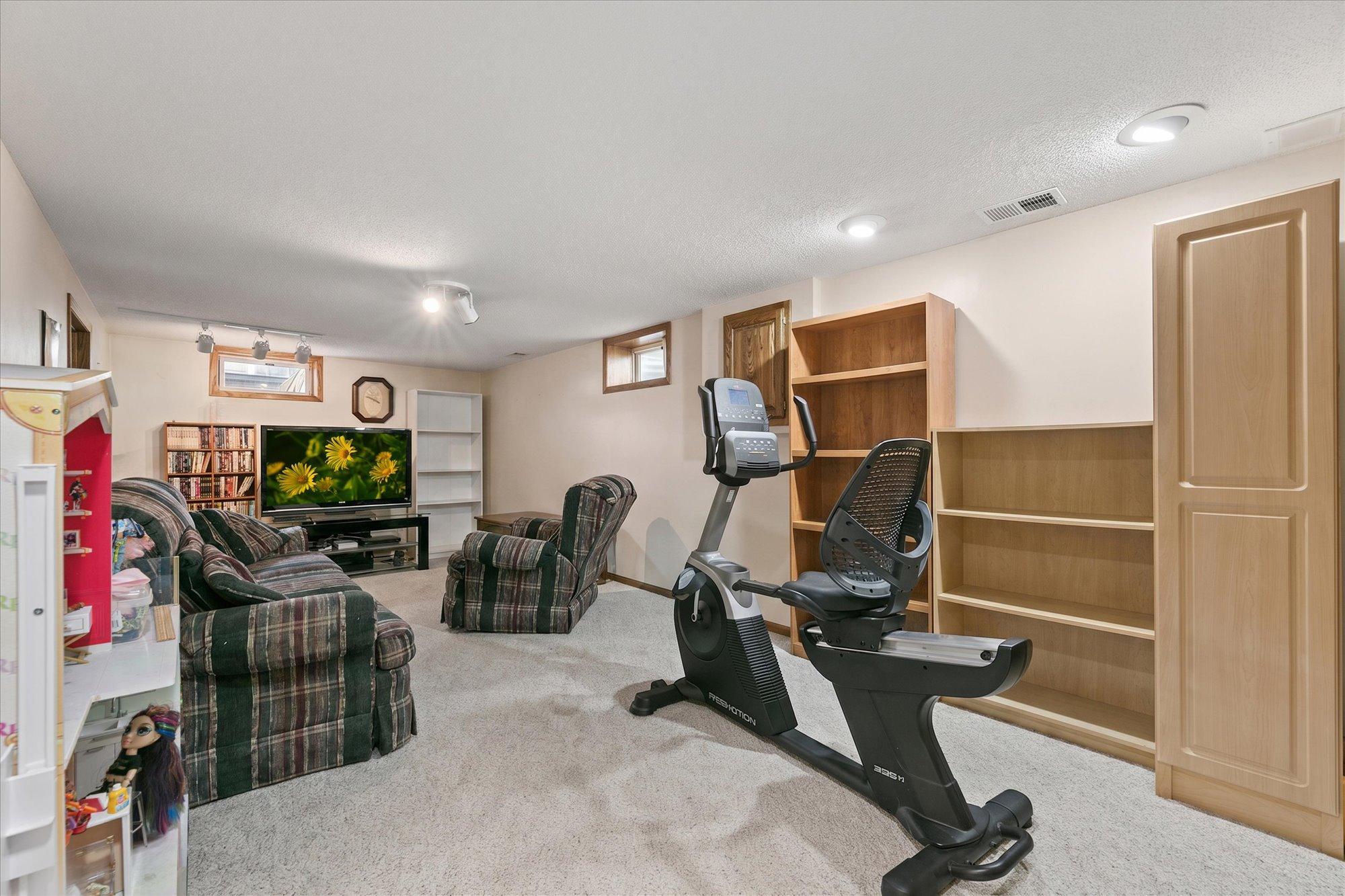 View of Residential at 965 109th Avenue, Coon Rapids MN 55448, Coon Rapids (27 of 43) - Mike Wilen | Minnesota Team Real Estate