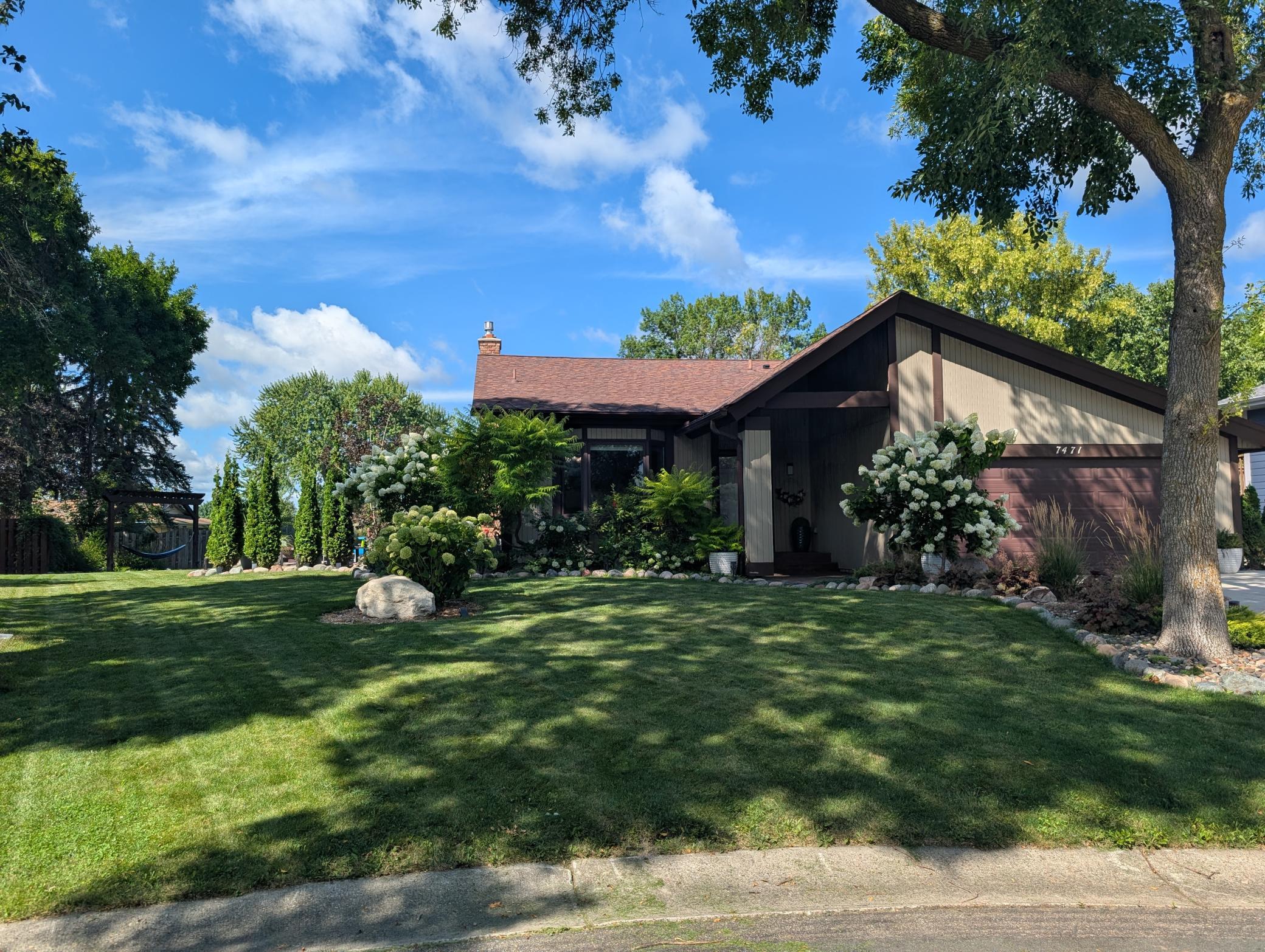 View of Residential at 7471 Saratoga Drive, Chanhassen MN 55317, Chanhassen (21 of 117) - Mike Wilen | Minnesota Team Real Estate