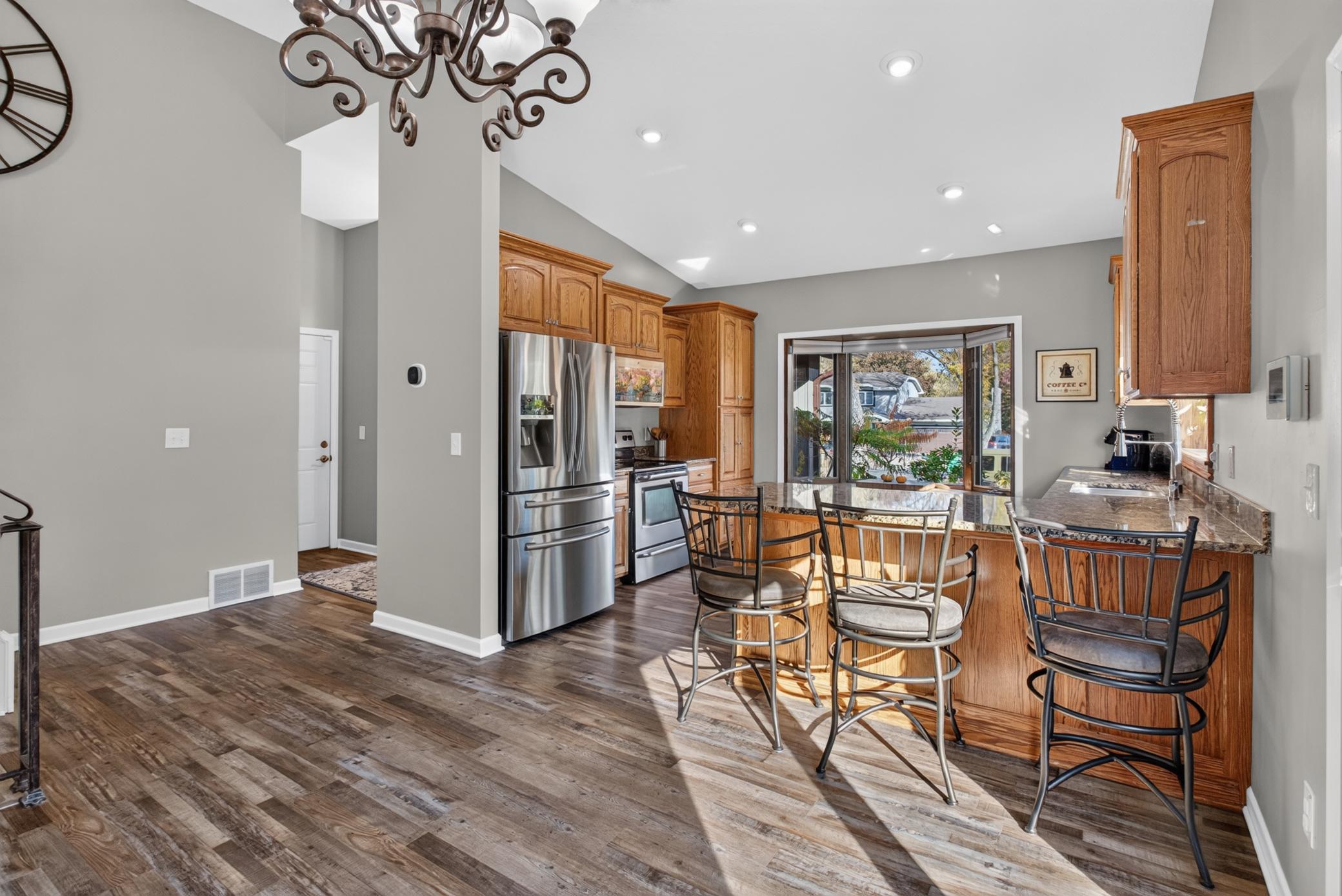 View of Residential at 7471 Saratoga Drive, Chanhassen MN 55317, Chanhassen (4 of 117) - Mike Wilen | Minnesota Team Real Estate