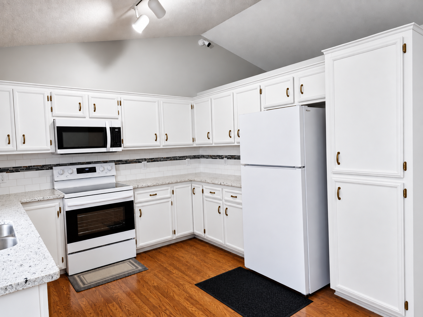 View of Residential at 7005 Jocelyn Avenue, Cottage Grove MN 55016, Cottage Grove (5 of 18) - Mike Wilen | Minnesota Team Real Estate