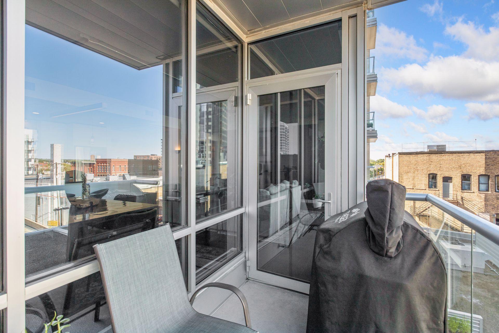 View of Residential at 45 University Avenue #403, Minneapolis MN 55414, Minneapolis (12 of 54) - Mike Wilen | Minnesota Team Real Estate