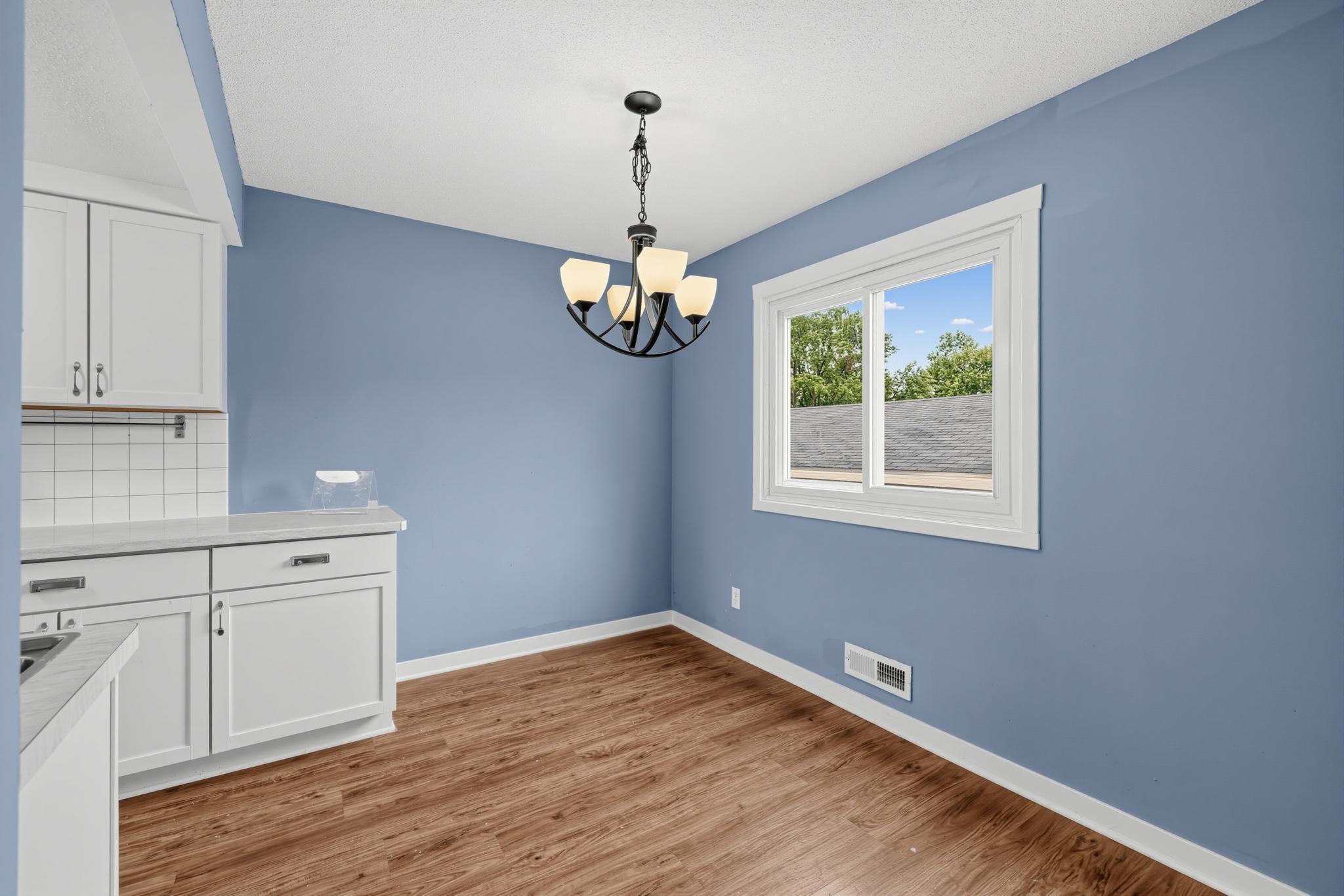 View of Residential at 7509 Whitney Drive, Apple Valley MN 55124, Apple Valley (11 of 30) - Mike Wilen | Minnesota Team Real Estate
