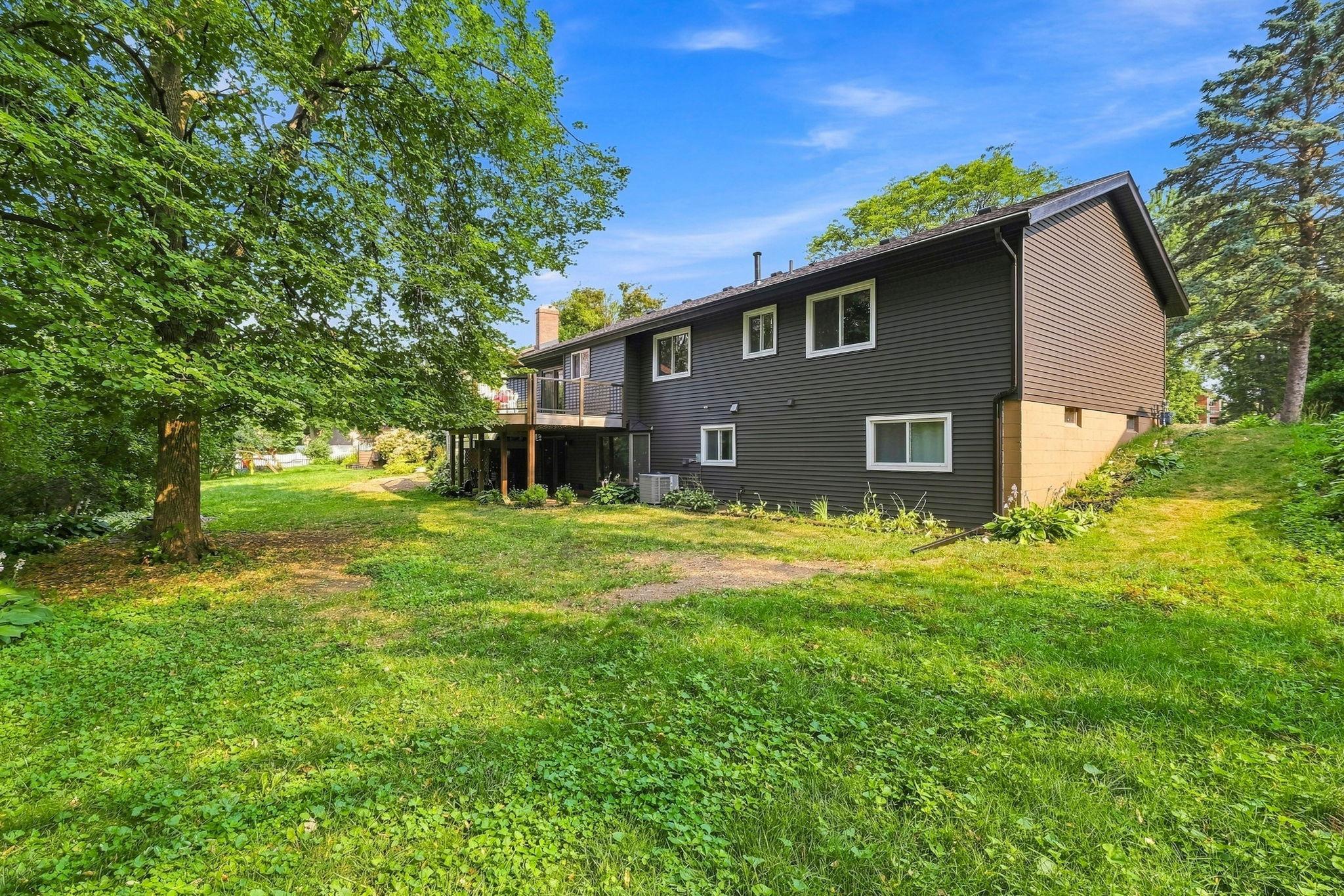 View of Residential at 6649 Buckingham Road, Woodbury MN 55125, Woodbury (23 of 25) - Mike Wilen | Minnesota Team Real Estate
