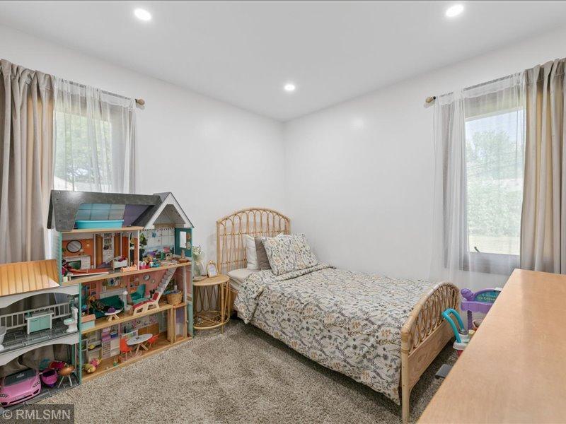 View of Residential at 8635 Colfax Avenue, Bloomington MN 55420, Bloomington (12 of 33) - Mike Wilen | Minnesota Team Real Estate