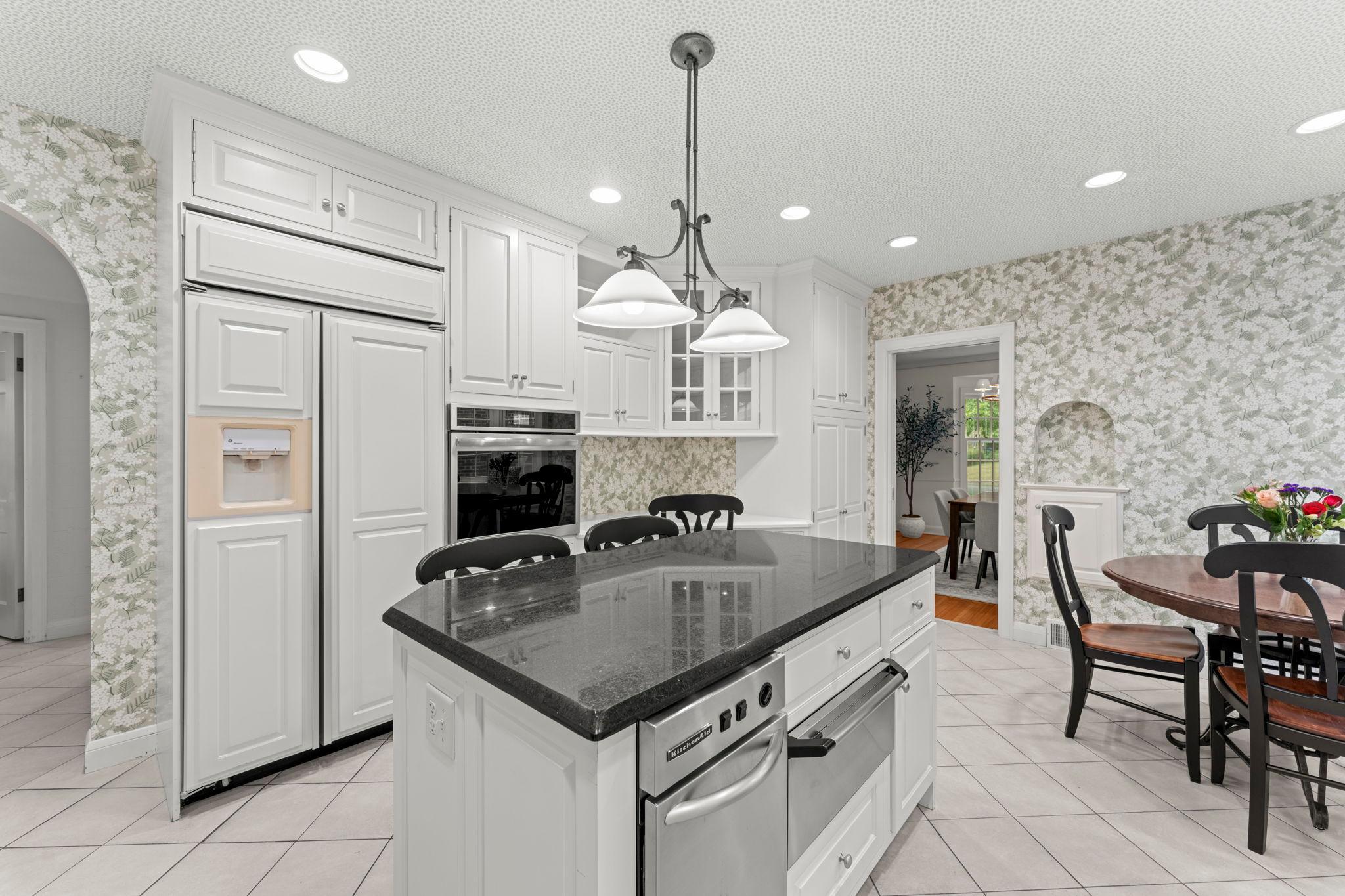 View of Residential at 3725 Glenhurst Avenue, Saint Louis Park MN 55416, Saint Louis Park (23 of 65) - Mike Wilen | Minnesota Team Real Estate