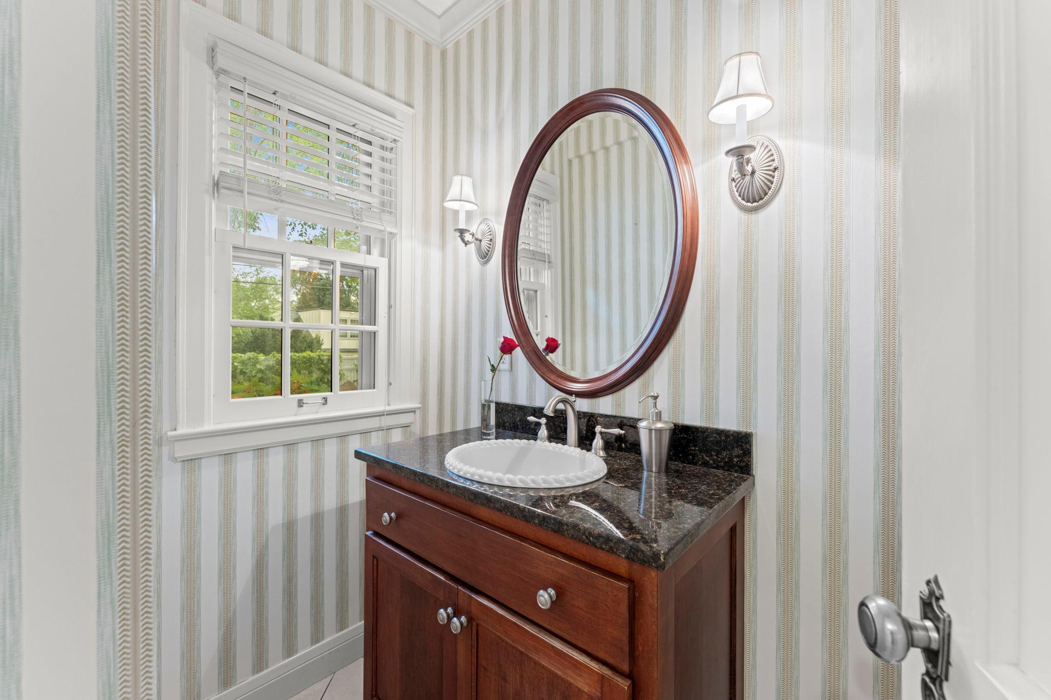 View of Residential at 3725 Glenhurst Avenue, Saint Louis Park MN 55416, Saint Louis Park (28 of 65) - Mike Wilen | Minnesota Team Real Estate